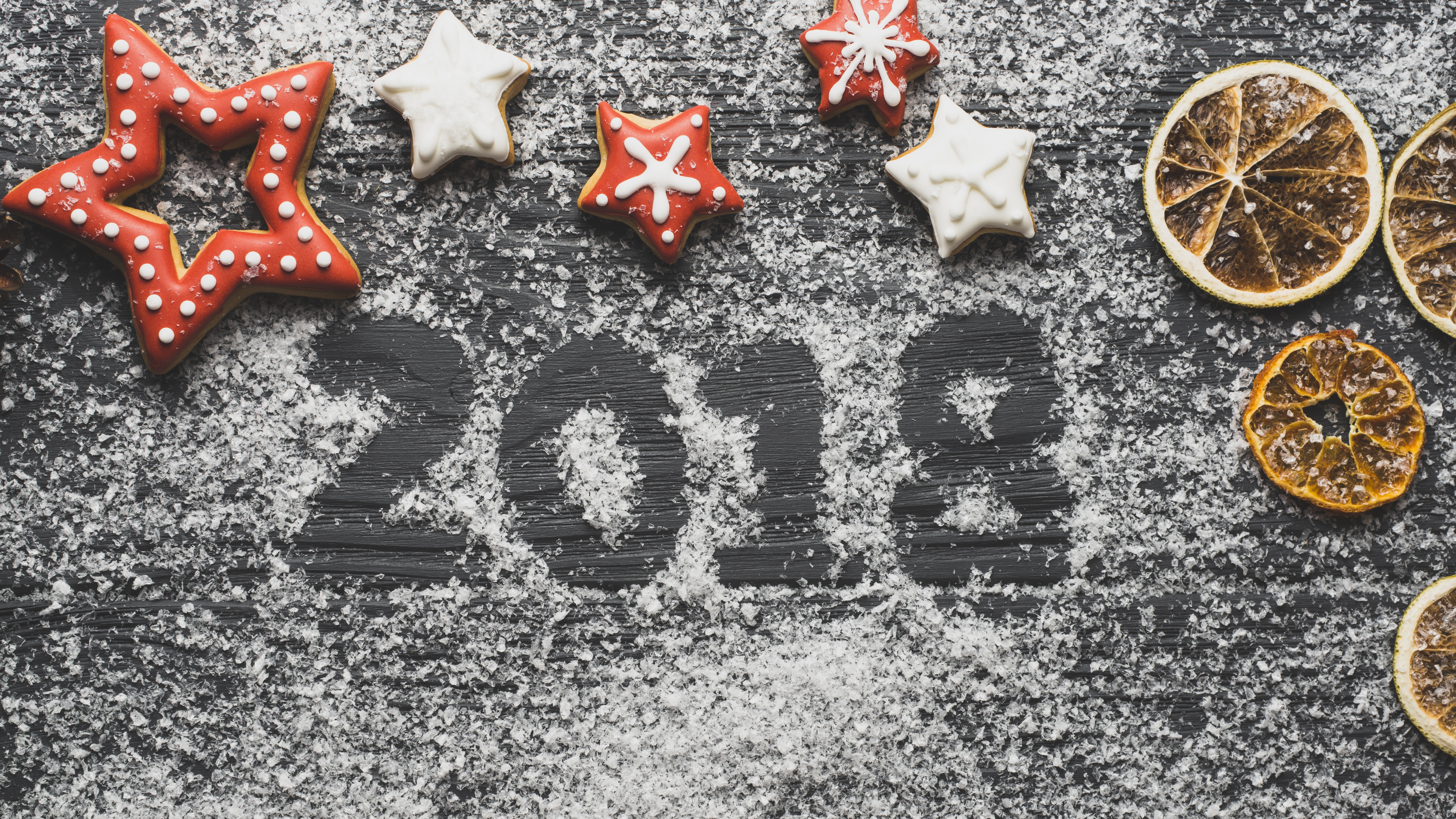 2018 New Year Snow Cookies and Dried Oranges HD Wallpaper