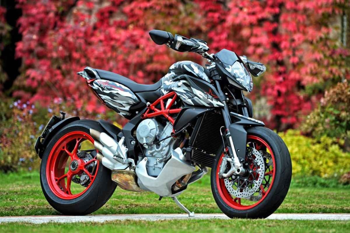 MV Agusta motorcycle with red wheels and camouflage pattern HD Wallpaper