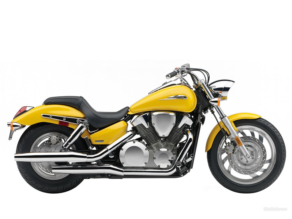 Yellow Honda VTX Cruiser Motorcycle HD Wallpaper