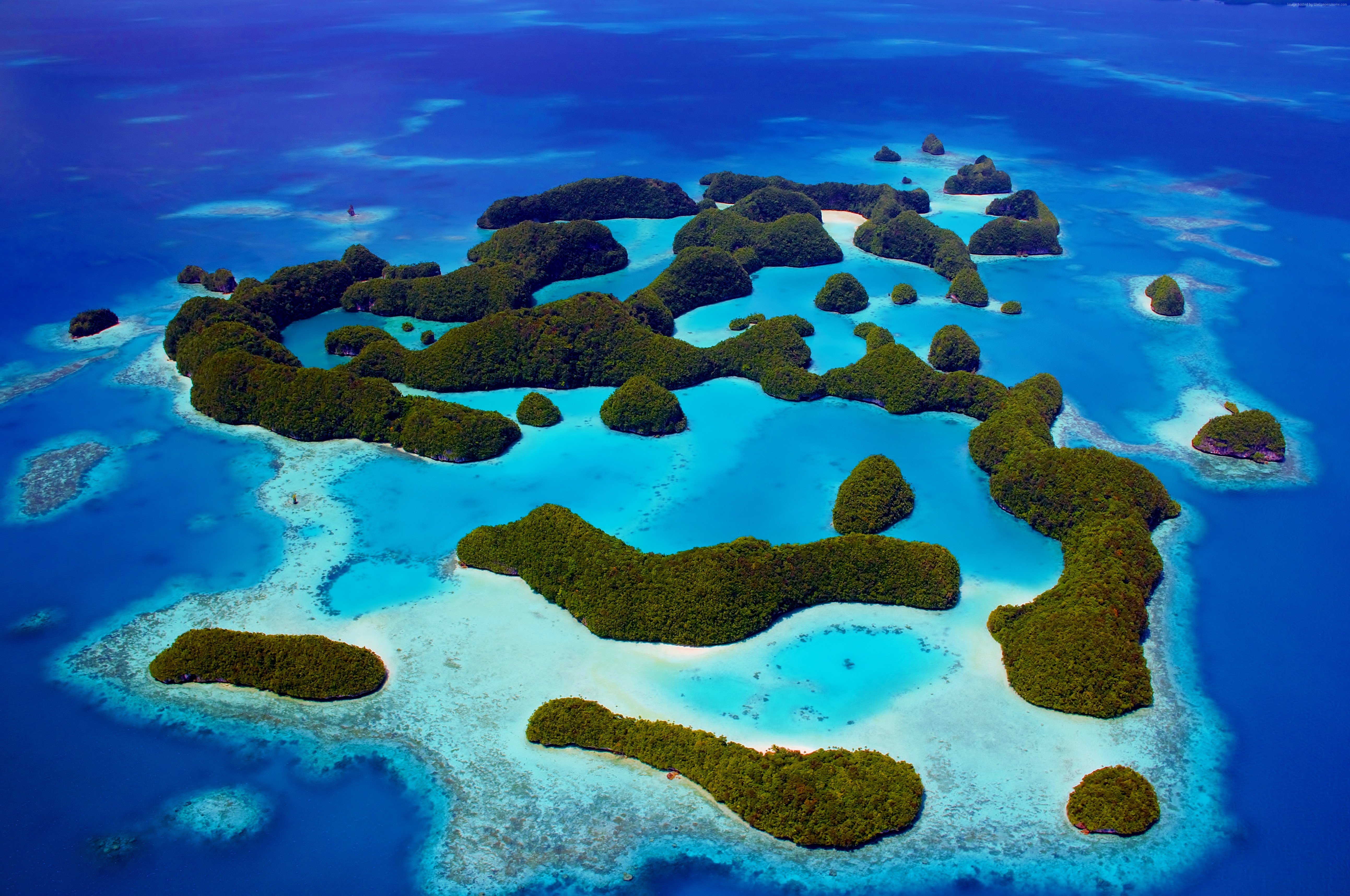 Aerial view of Palau islands in the ocean HD Wallpaper
