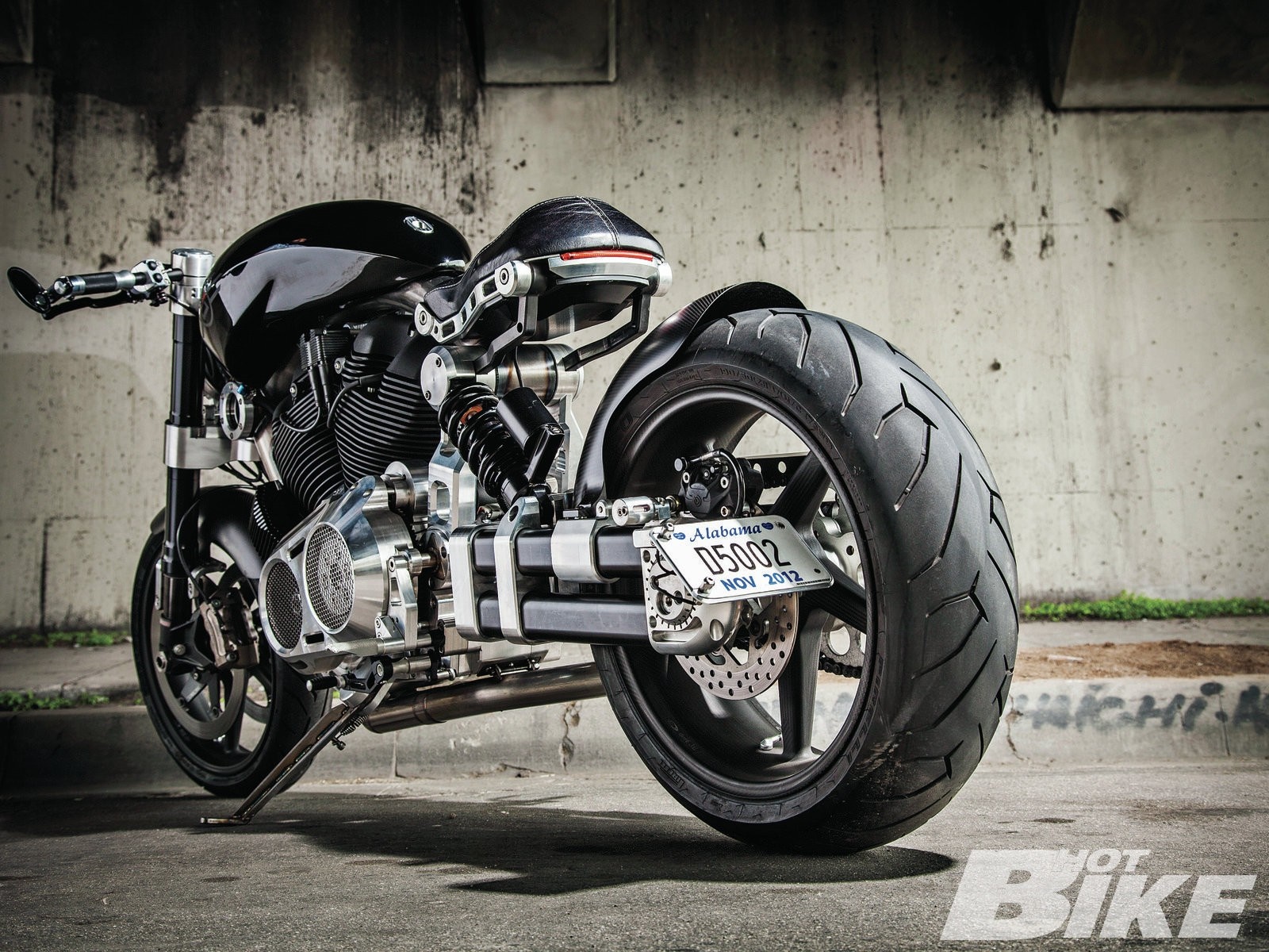 Confederate X132 Hellcat motorcycle with Alabama license plate HD Wallpaper
