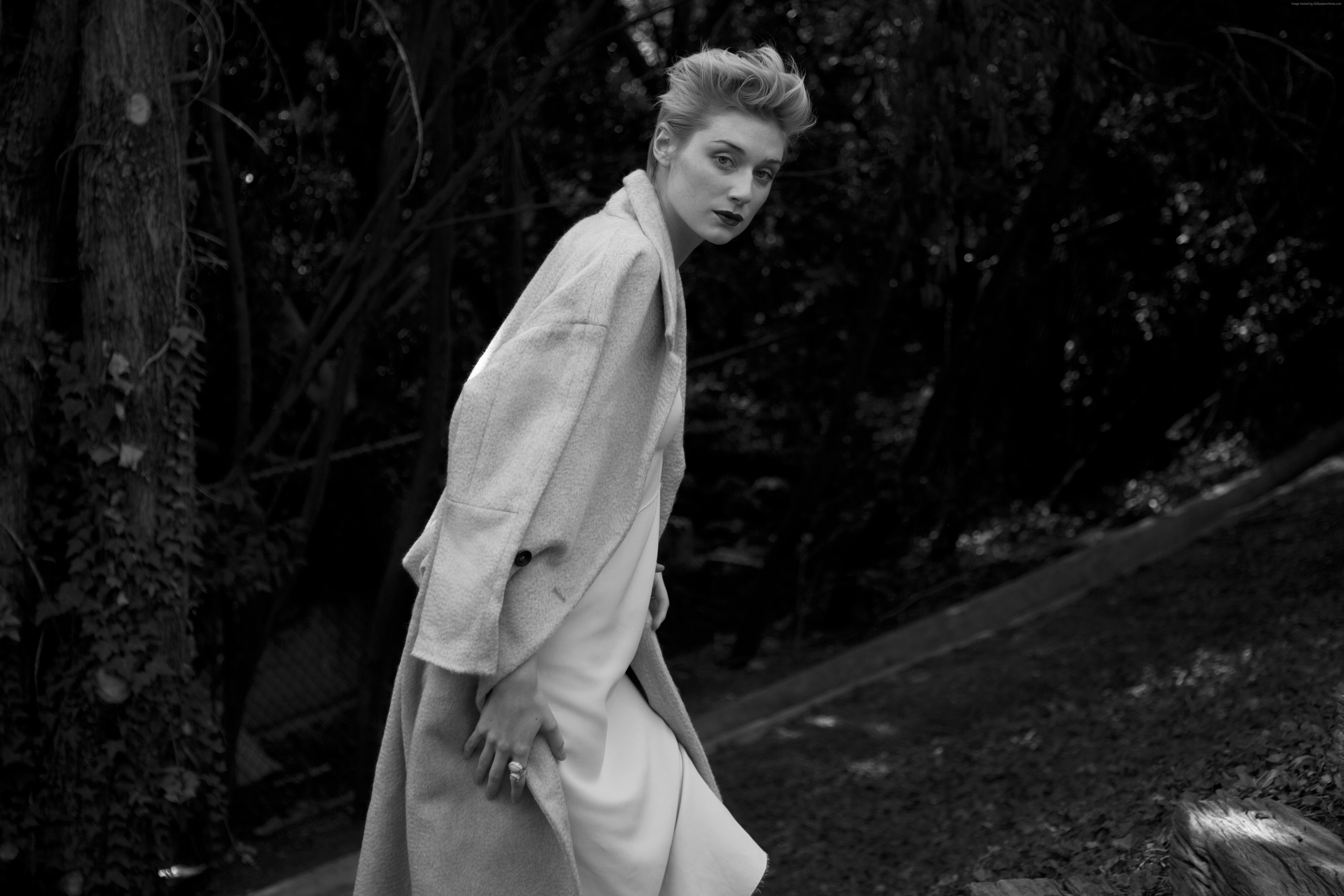 Elizabeth Debicki in a coat HD Wallpaper