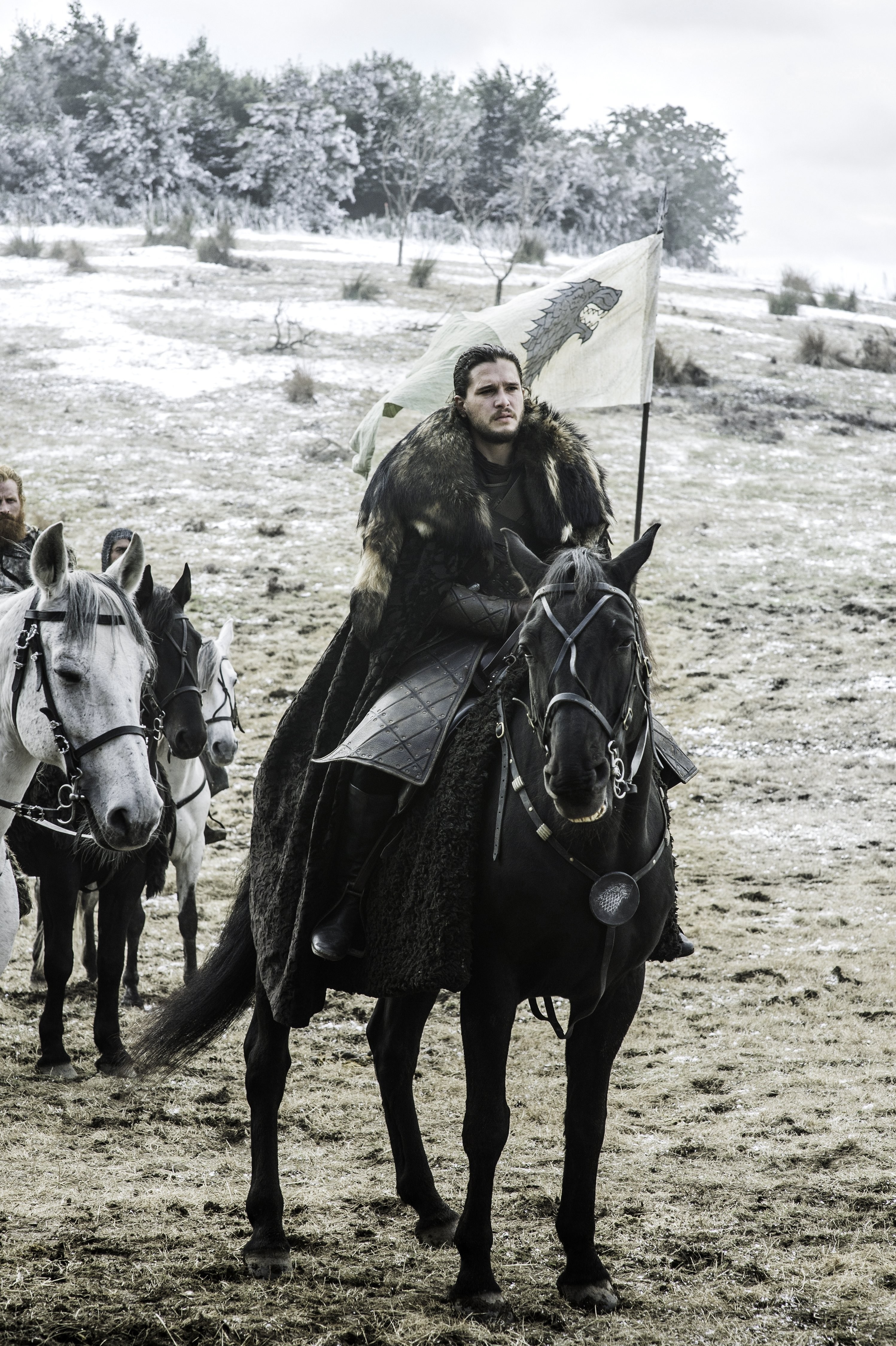 Jon Snow from Game of Thrones on horseback HD Wallpaper