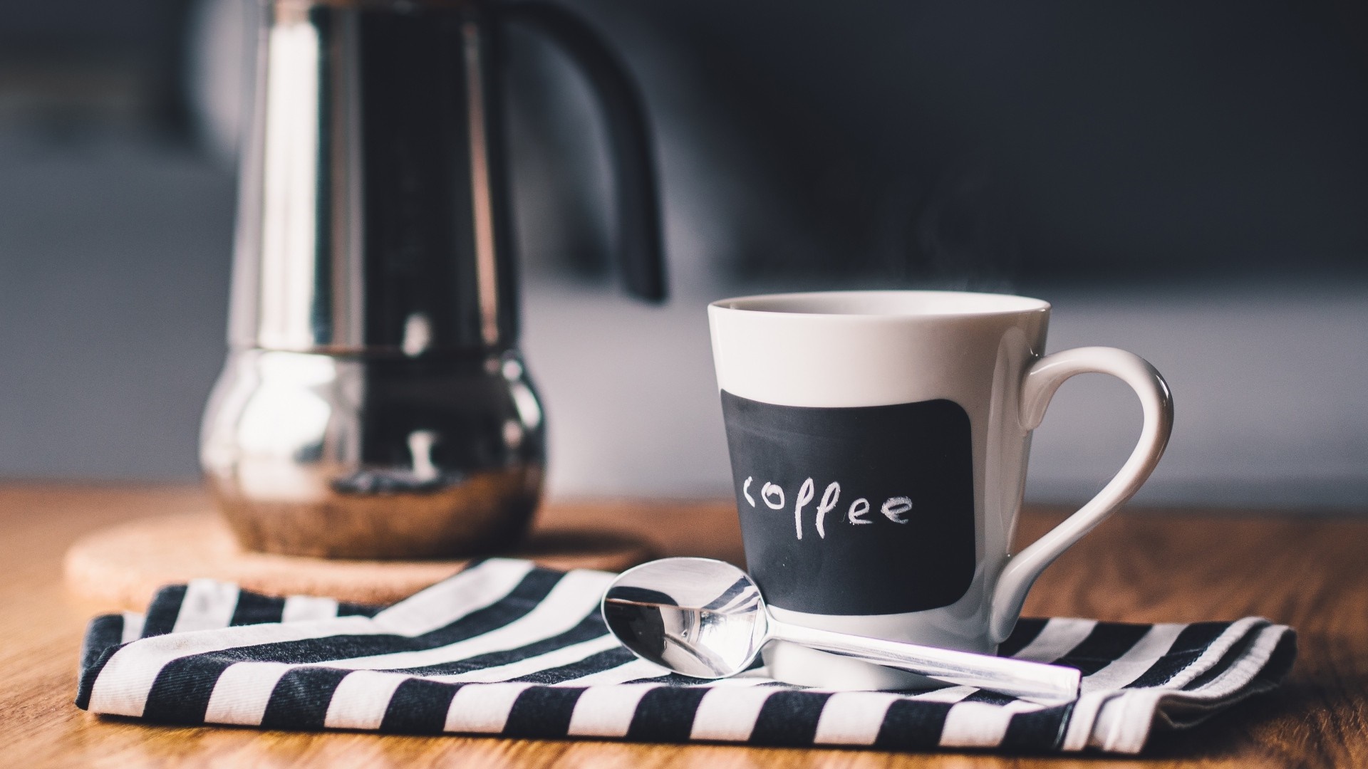 Coffee cup with a moka pot and spoon HD Wallpaper