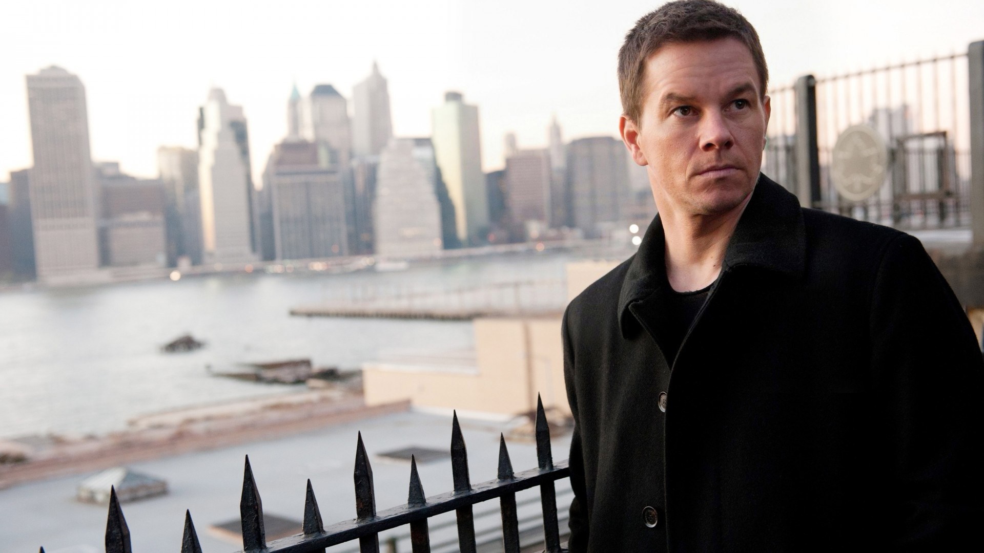 Mark Wahlberg in New York City HD Wallpaper