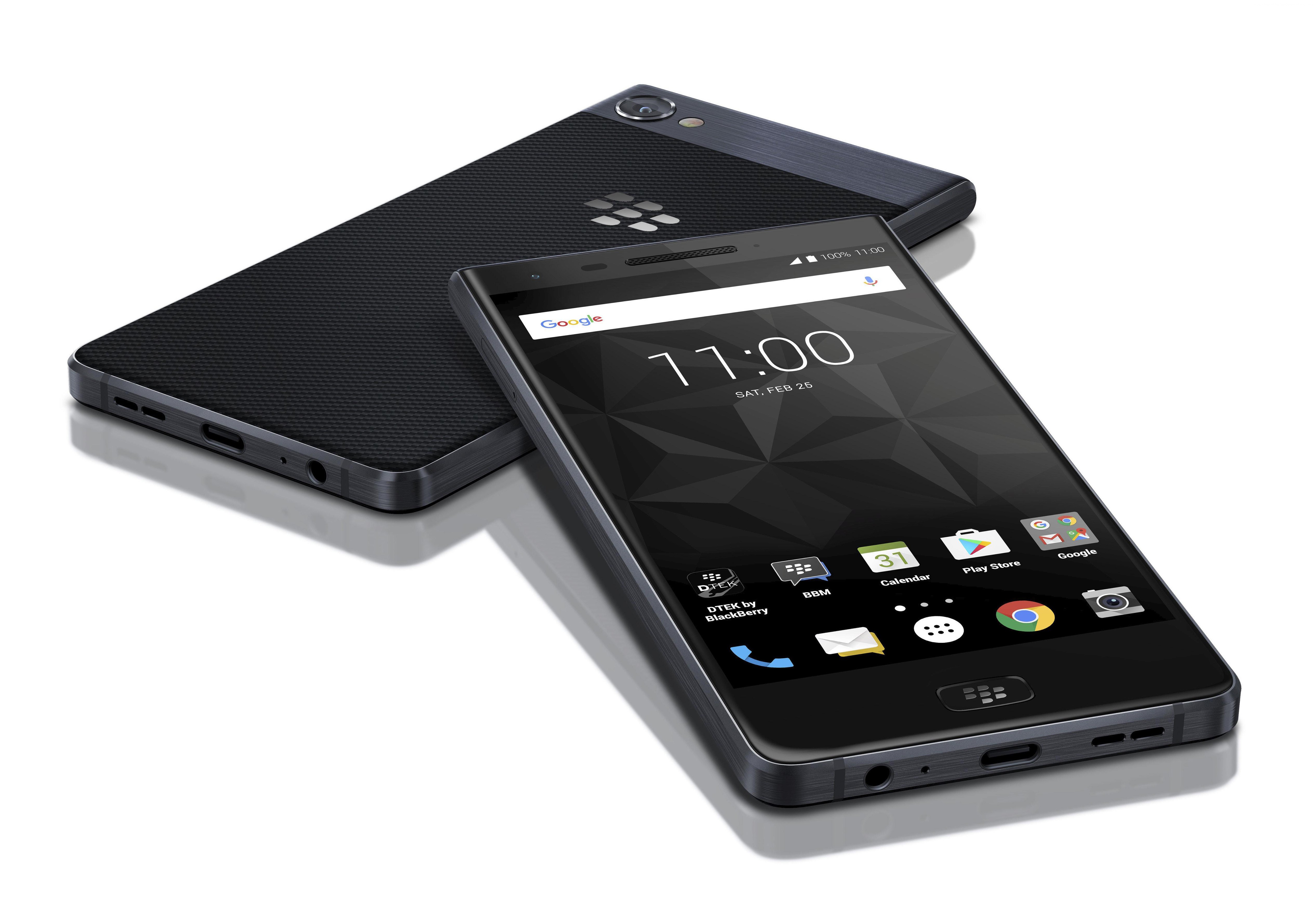 BlackBerry Motion smartphone with textured back HD Wallpaper
