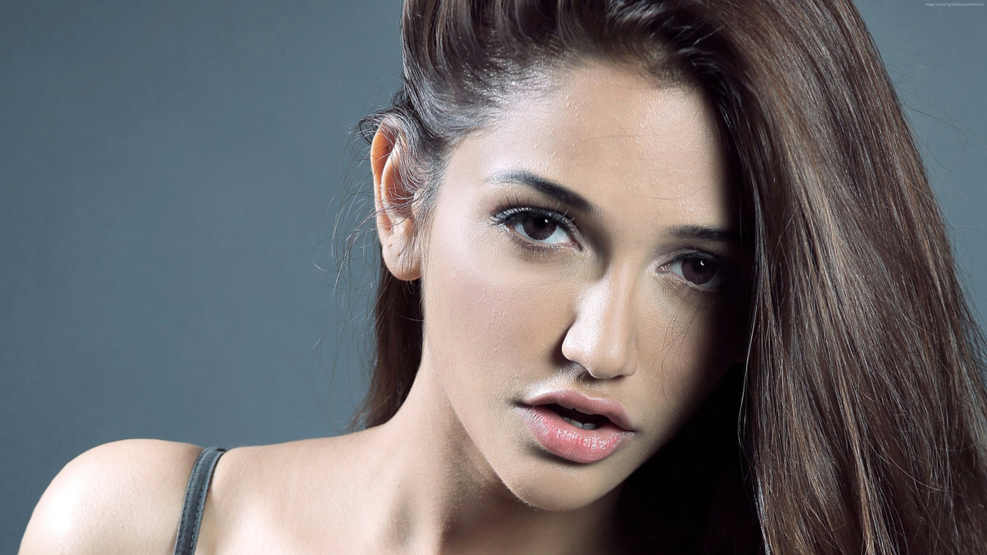 Anaika Soti 4K Bollywood Beauty HD Wallpaper