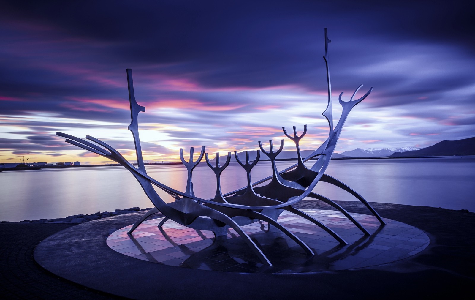 Sun Voyager sculpture at sunset in Reykjavik, Iceland HD Wallpaper