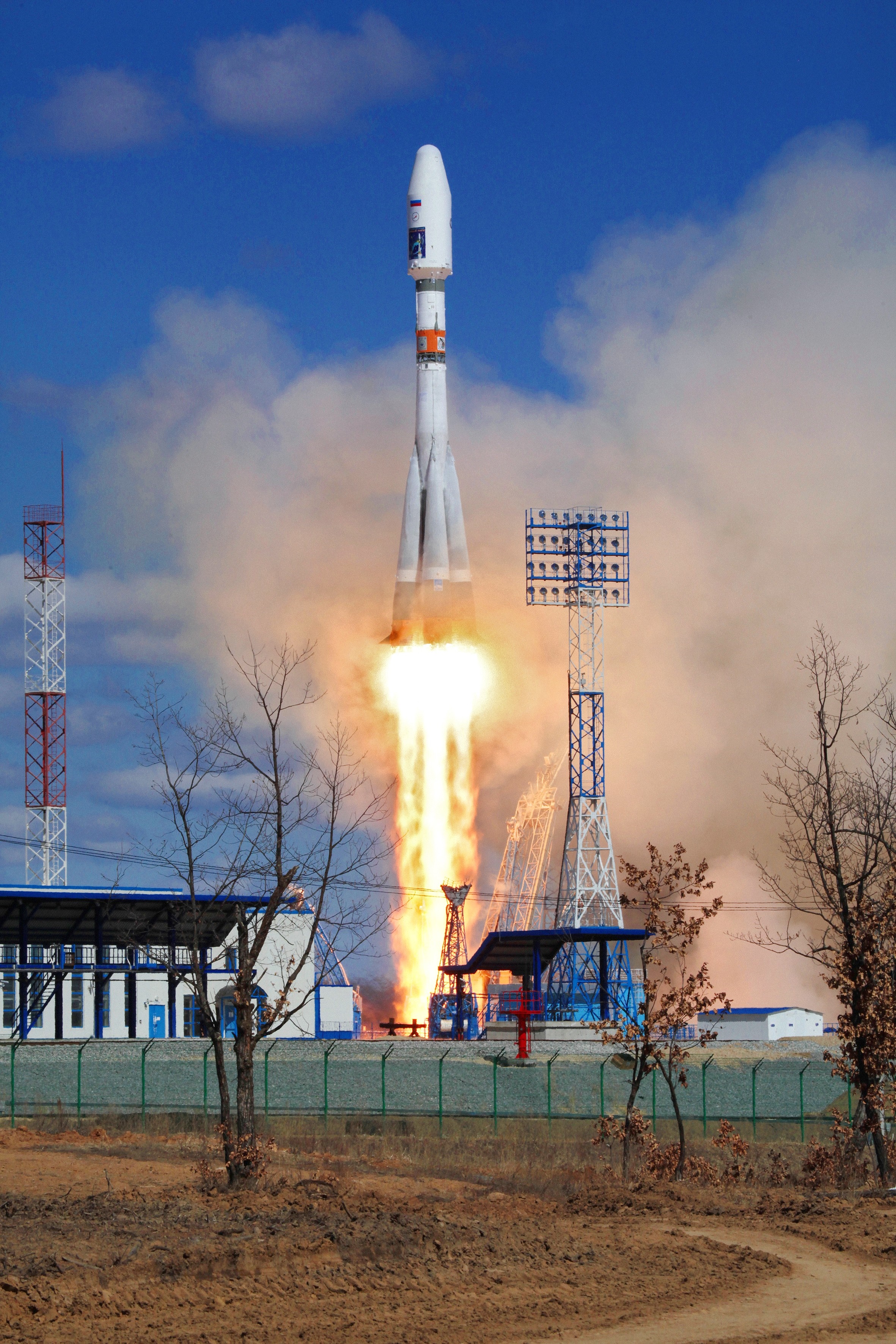Soyuz rocket launch from Vostochny Cosmodrome HD Wallpaper