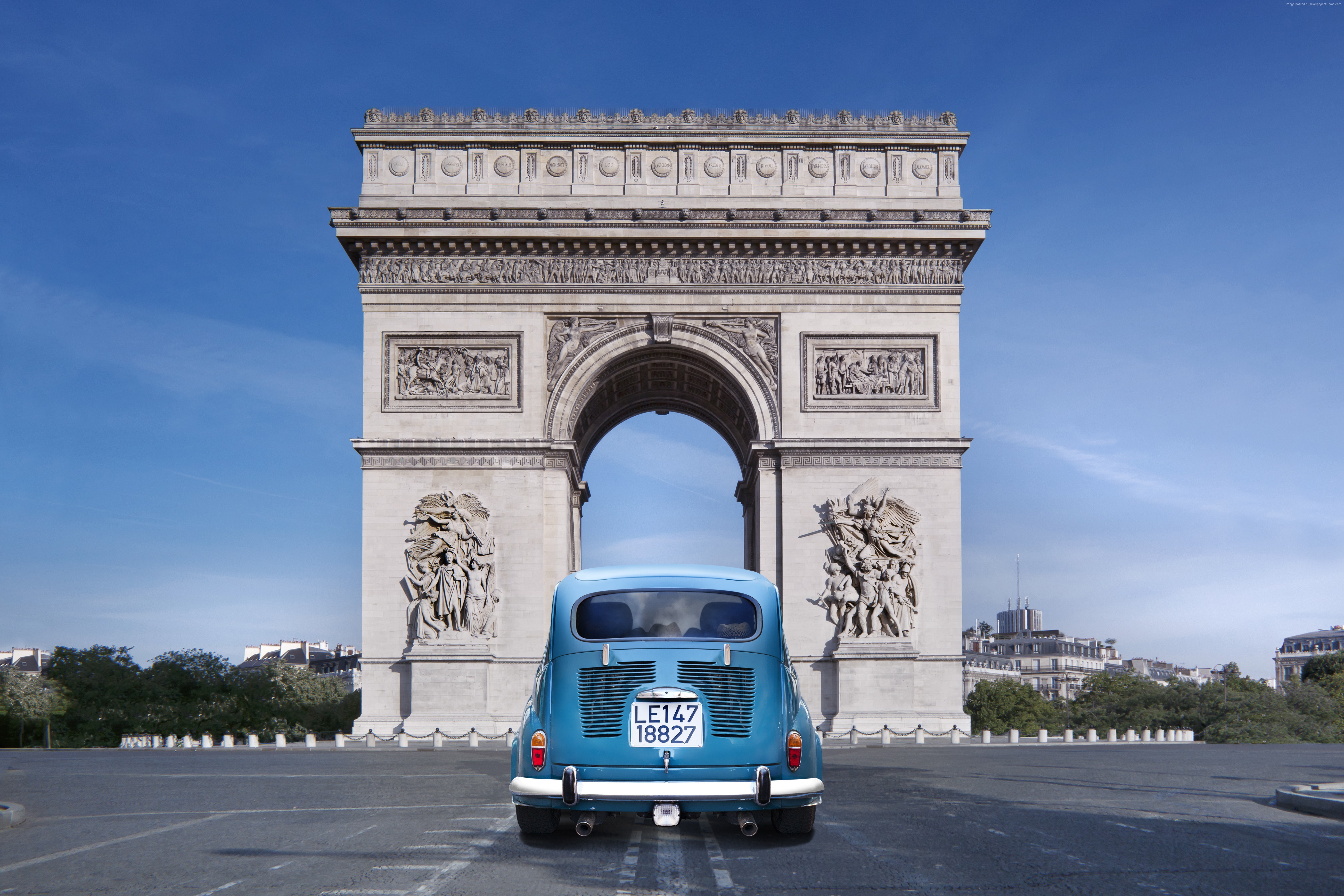 Blue car in front of Arc de Triomphe, Paris HD Wallpaper