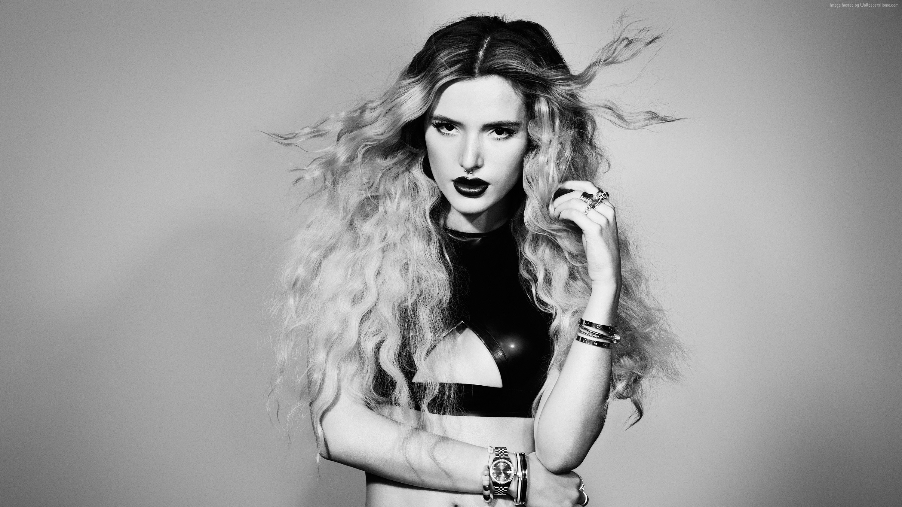 Bella Thorne HD Wallpaper