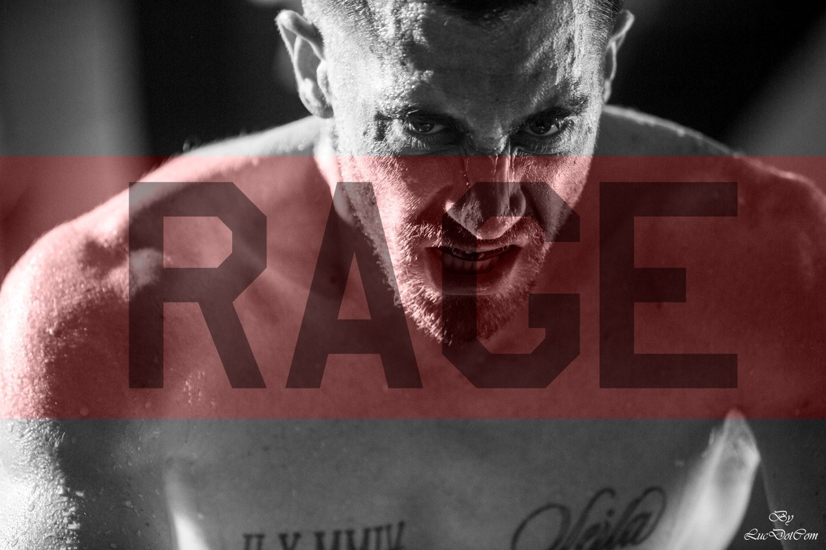 Jake Gyllenhaal as Billy Hope in Southpaw movie poster HD Wallpaper