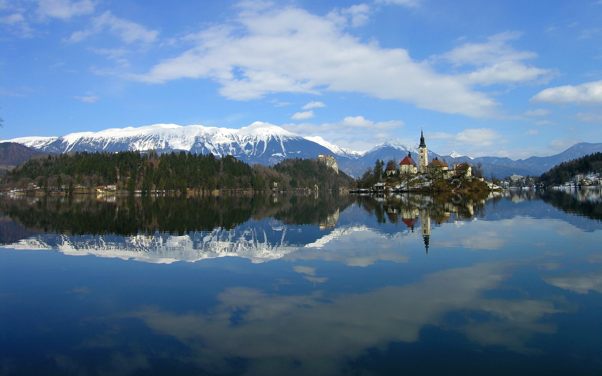 Lake Bled with Church and Snowy Mountains HD Wallpaper