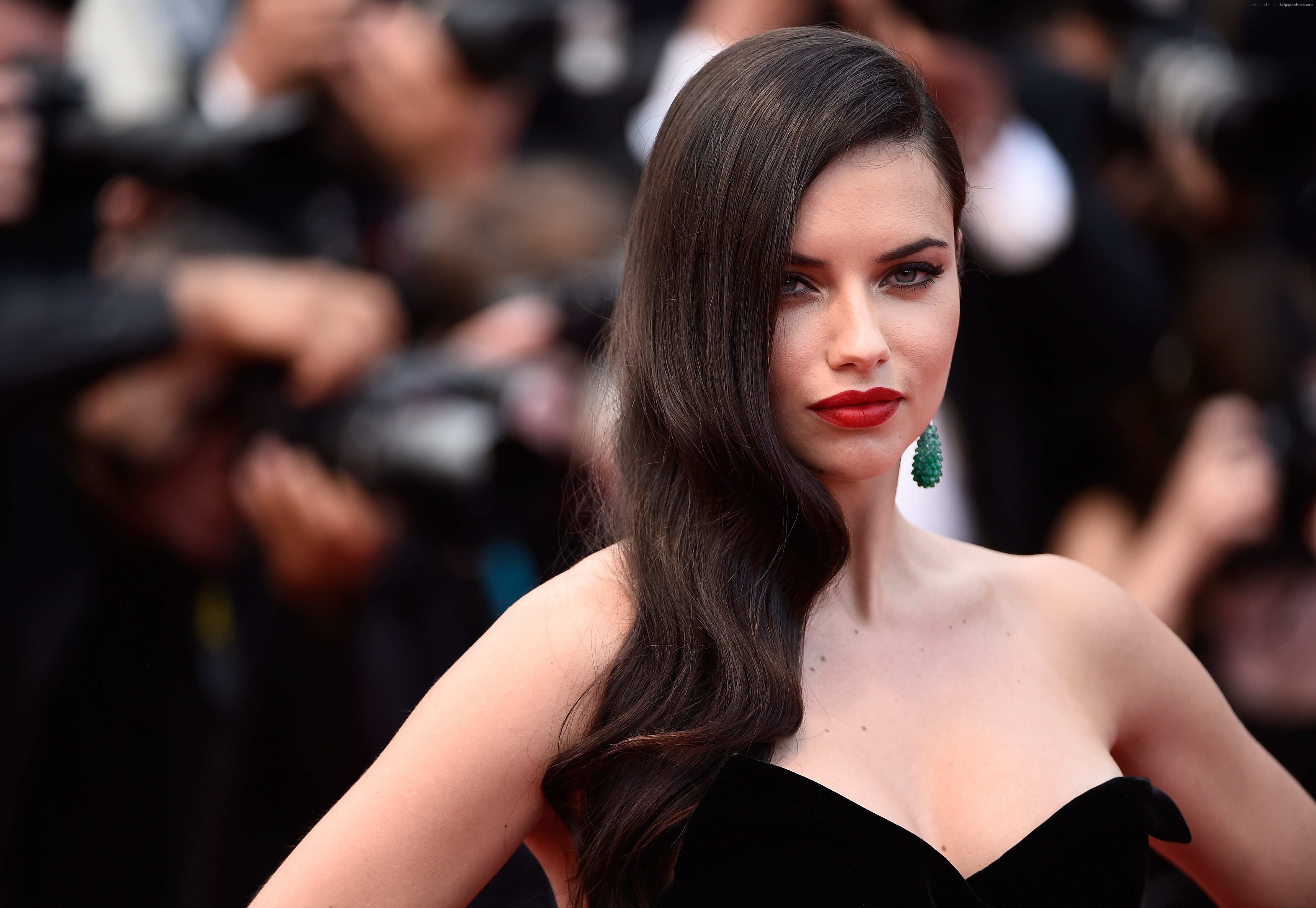 Adriana Lima on Red Carpet HD Wallpaper