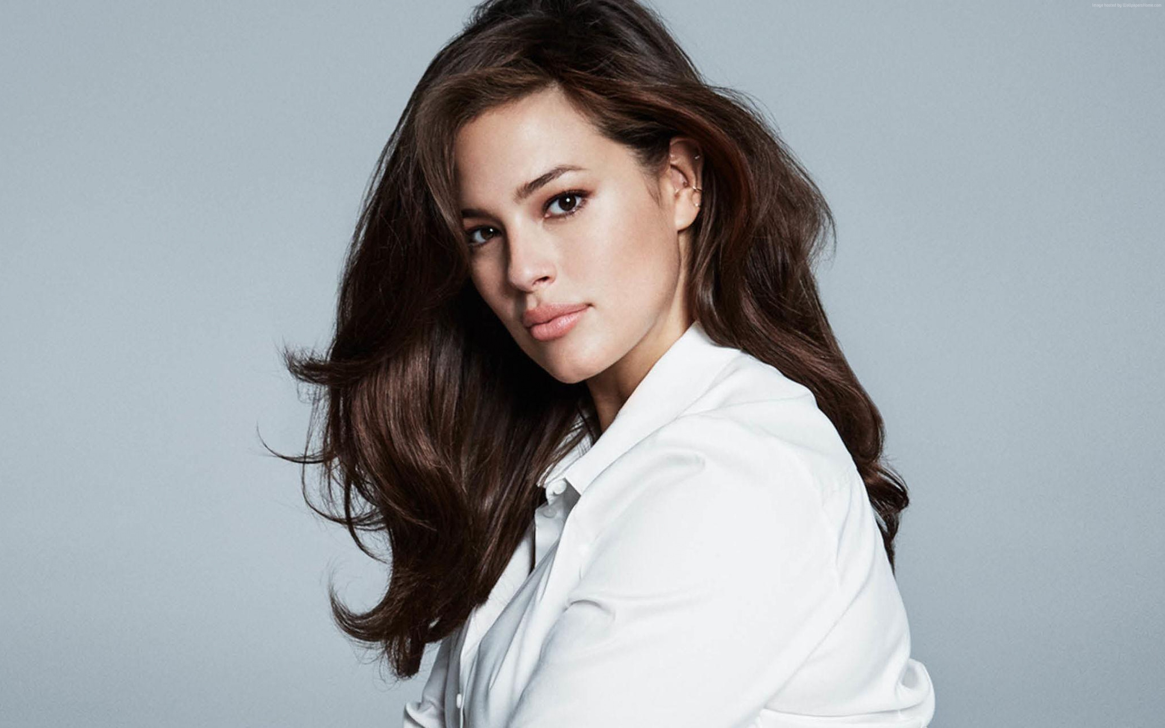 Ashley Graham in white shirt HD Wallpaper