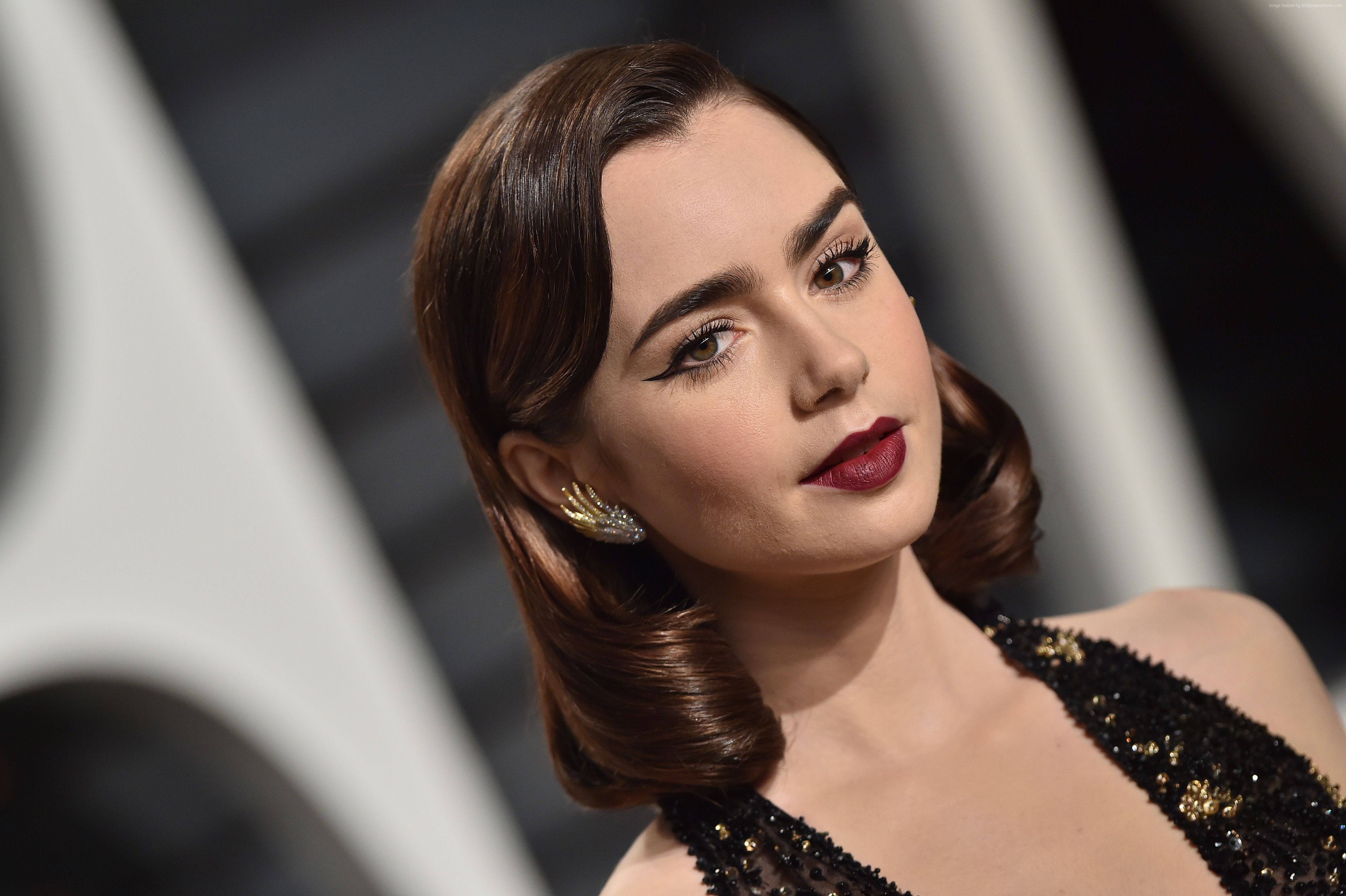 Lily Collins 4K HD Wallpaper