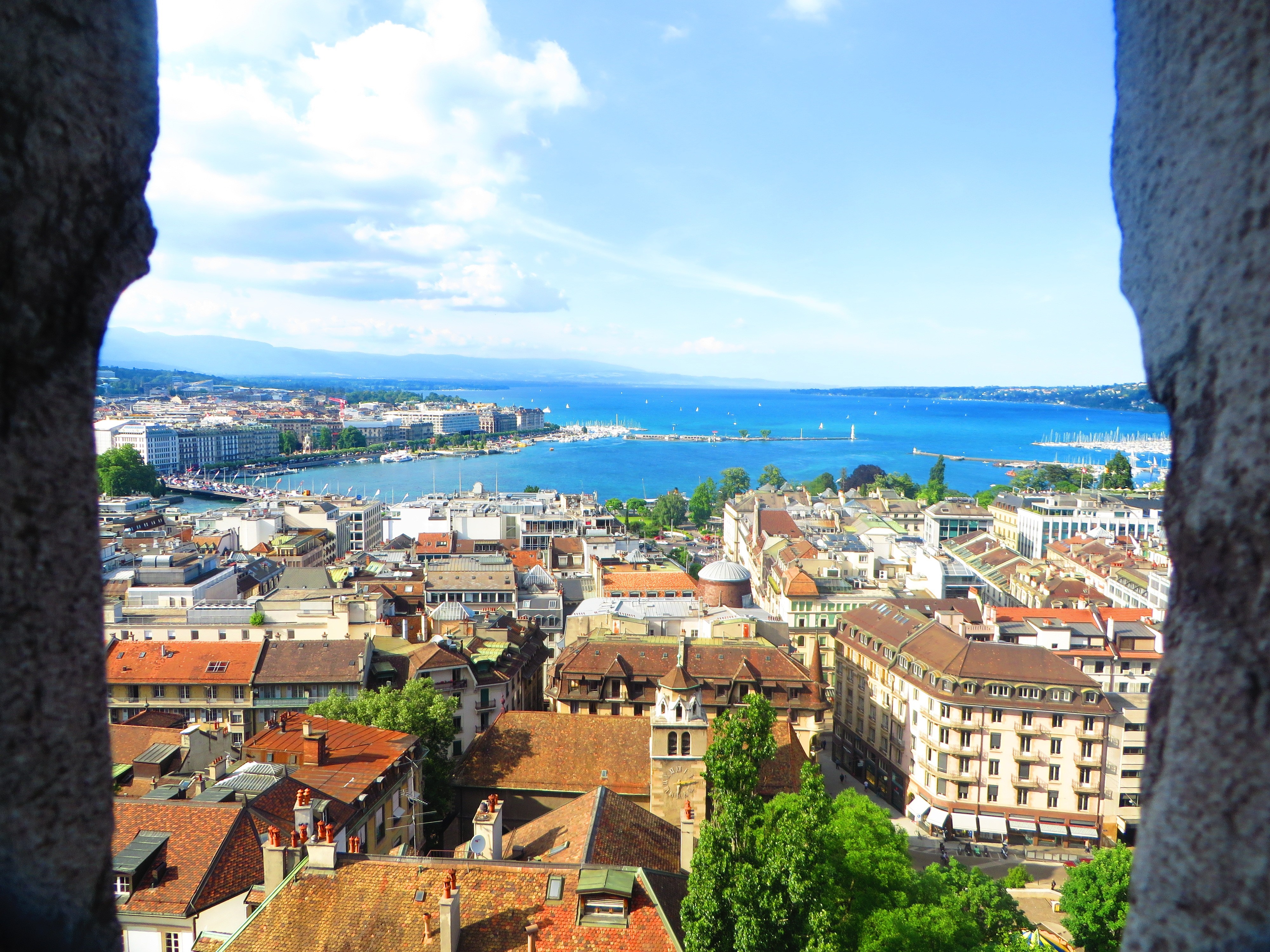 Geneva cityscape with lake and mountains HD Wallpaper