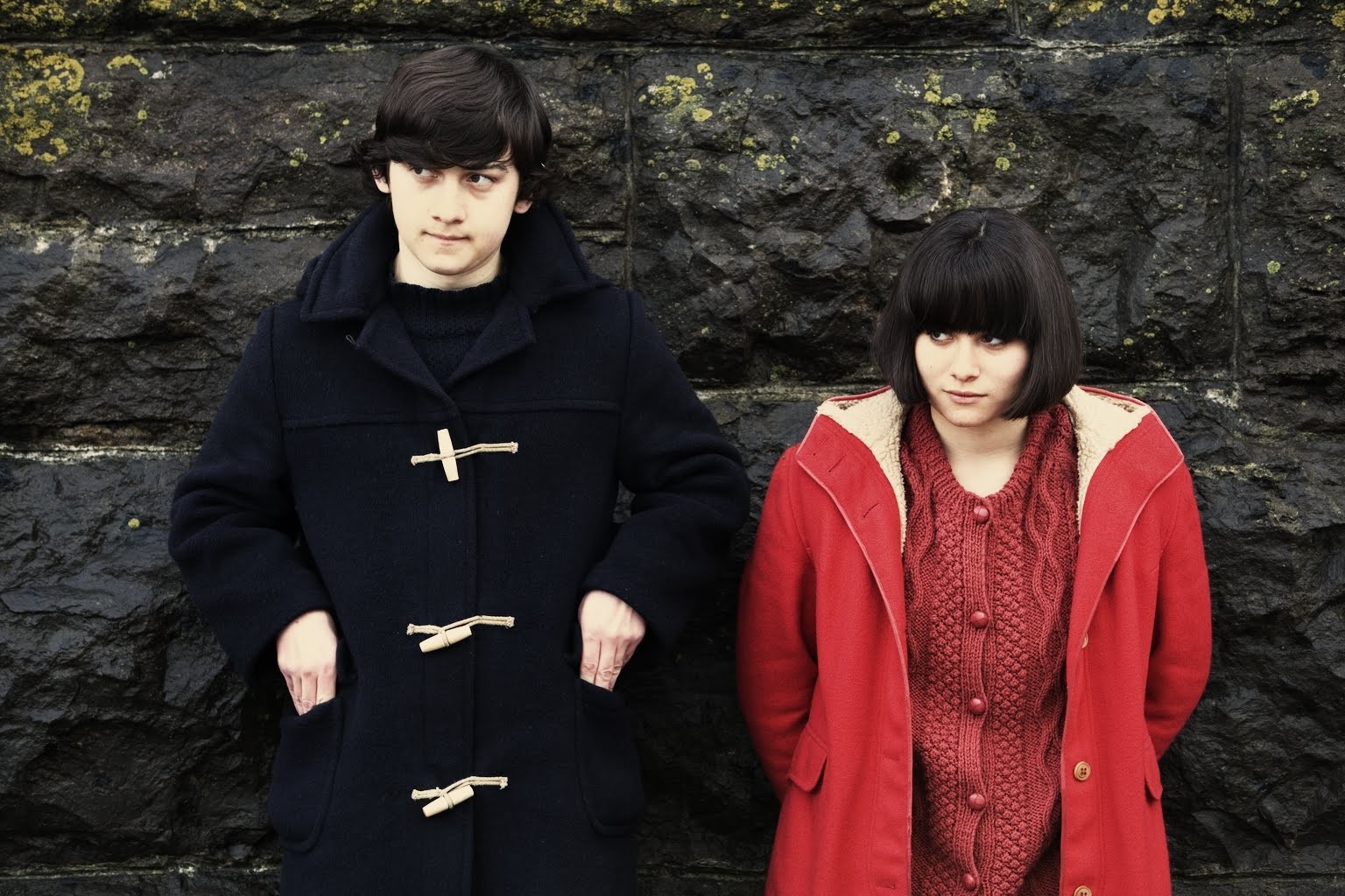 Jordana Bevan and Yasmin Paige from Submarine movie HD Wallpaper