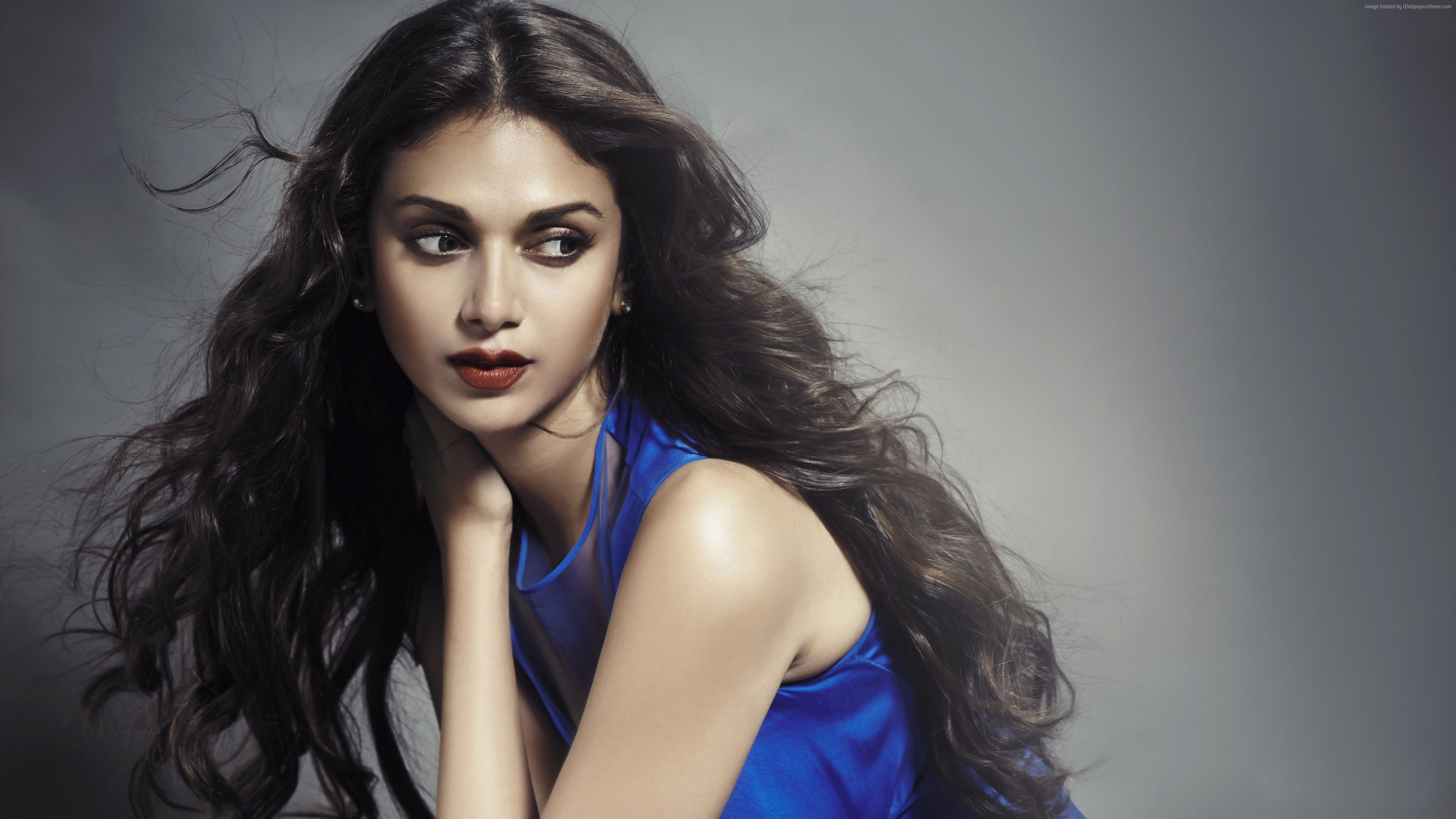 Aditi Rao Hydari in blue dress HD Wallpaper