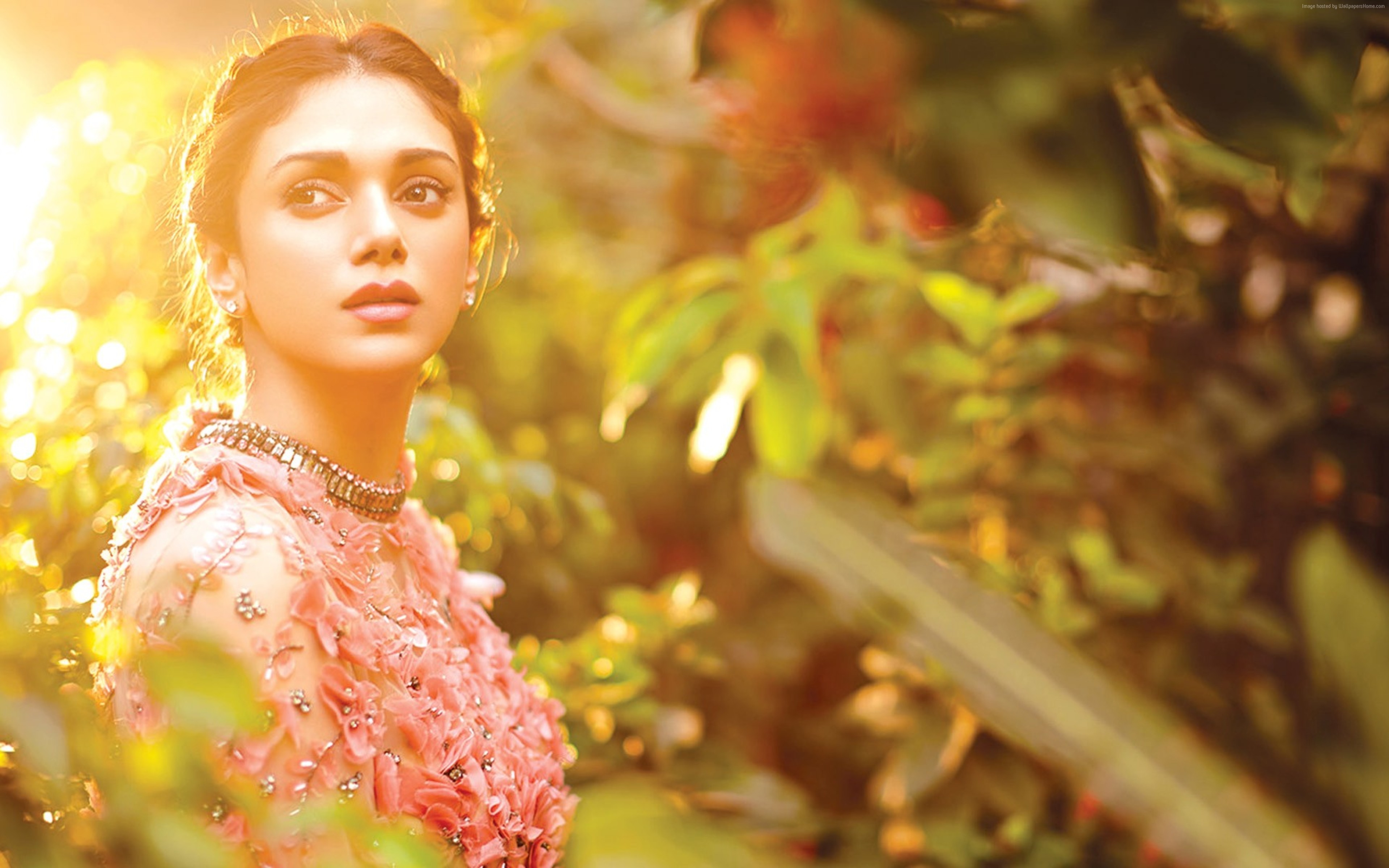 Aditi Rao Hydari in a pink floral dress HD Wallpaper