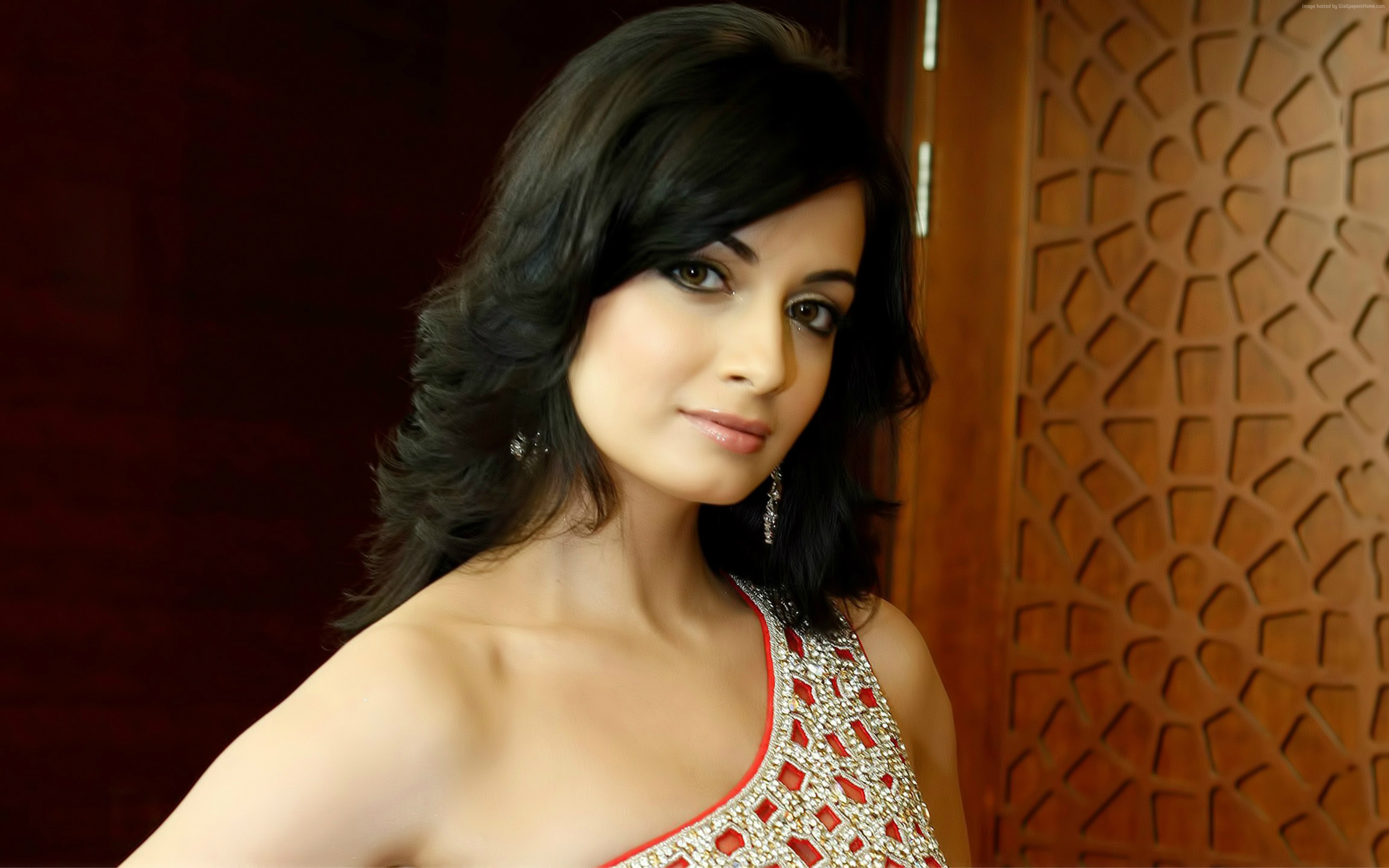 Dia Mirza in 4K HD Wallpaper