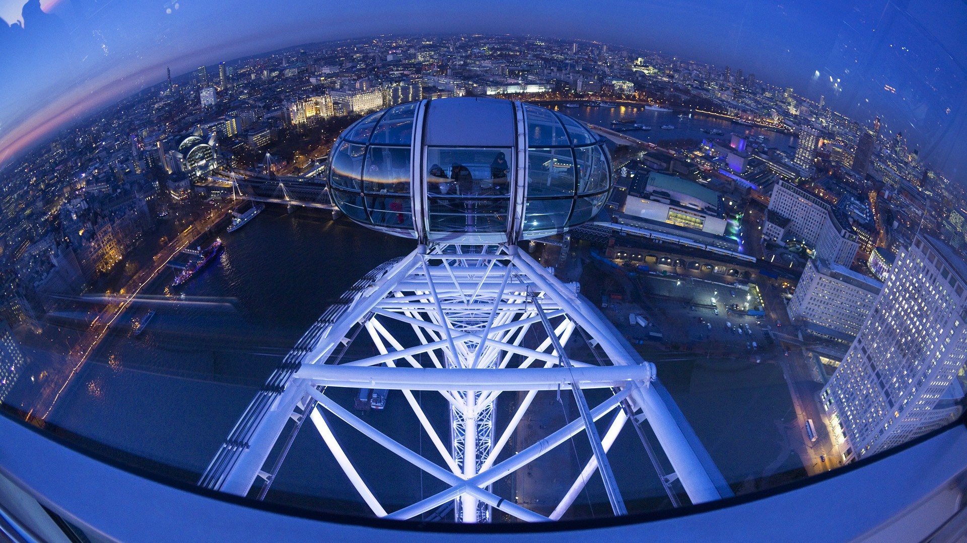 London Eye at dusk with city skyline HD Wallpaper