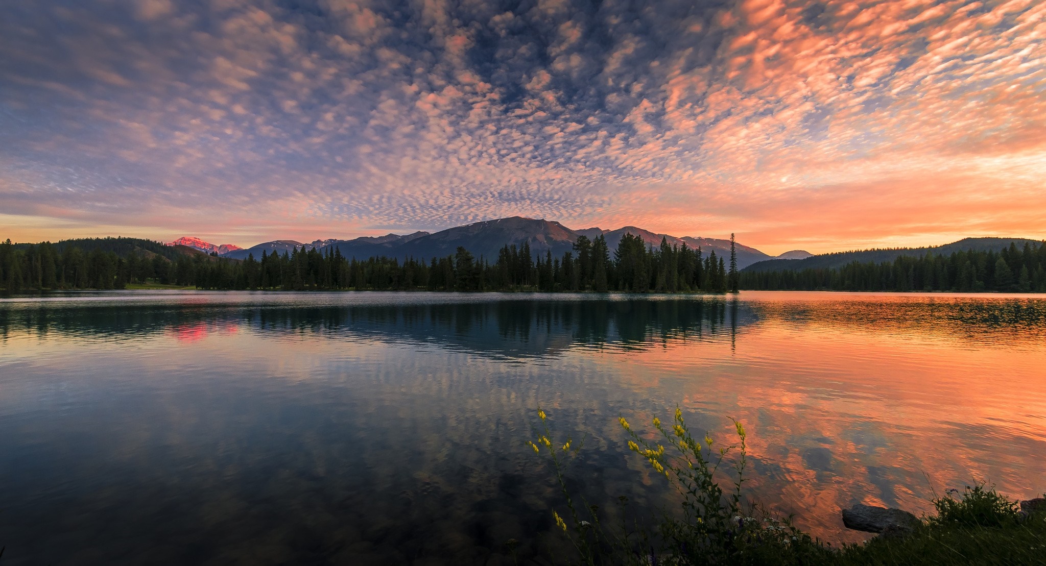 Lake and mountains at sunset with colorful clouds HD Wallpaper