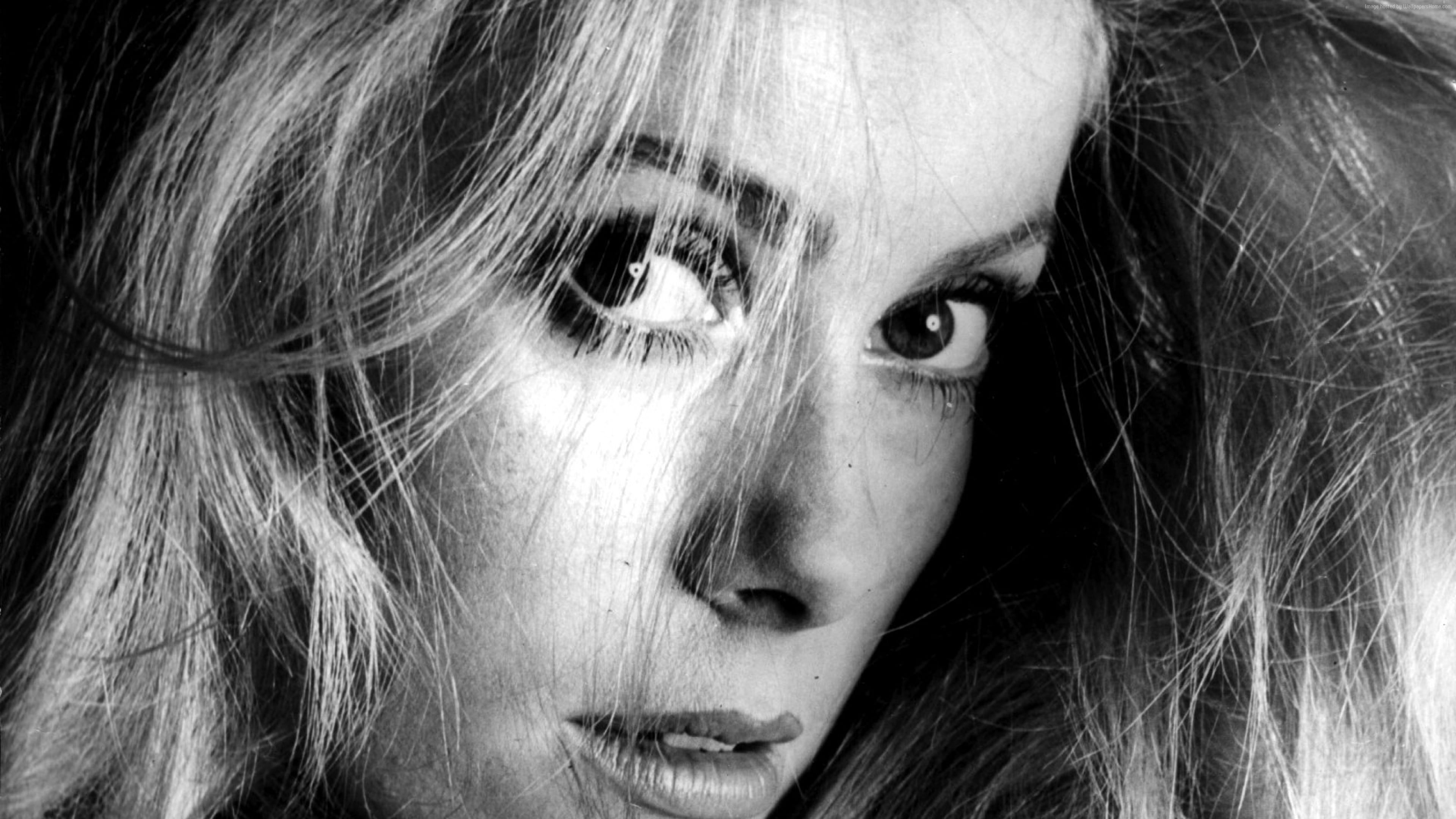 Catherine Deneuve in 4K HD Wallpaper