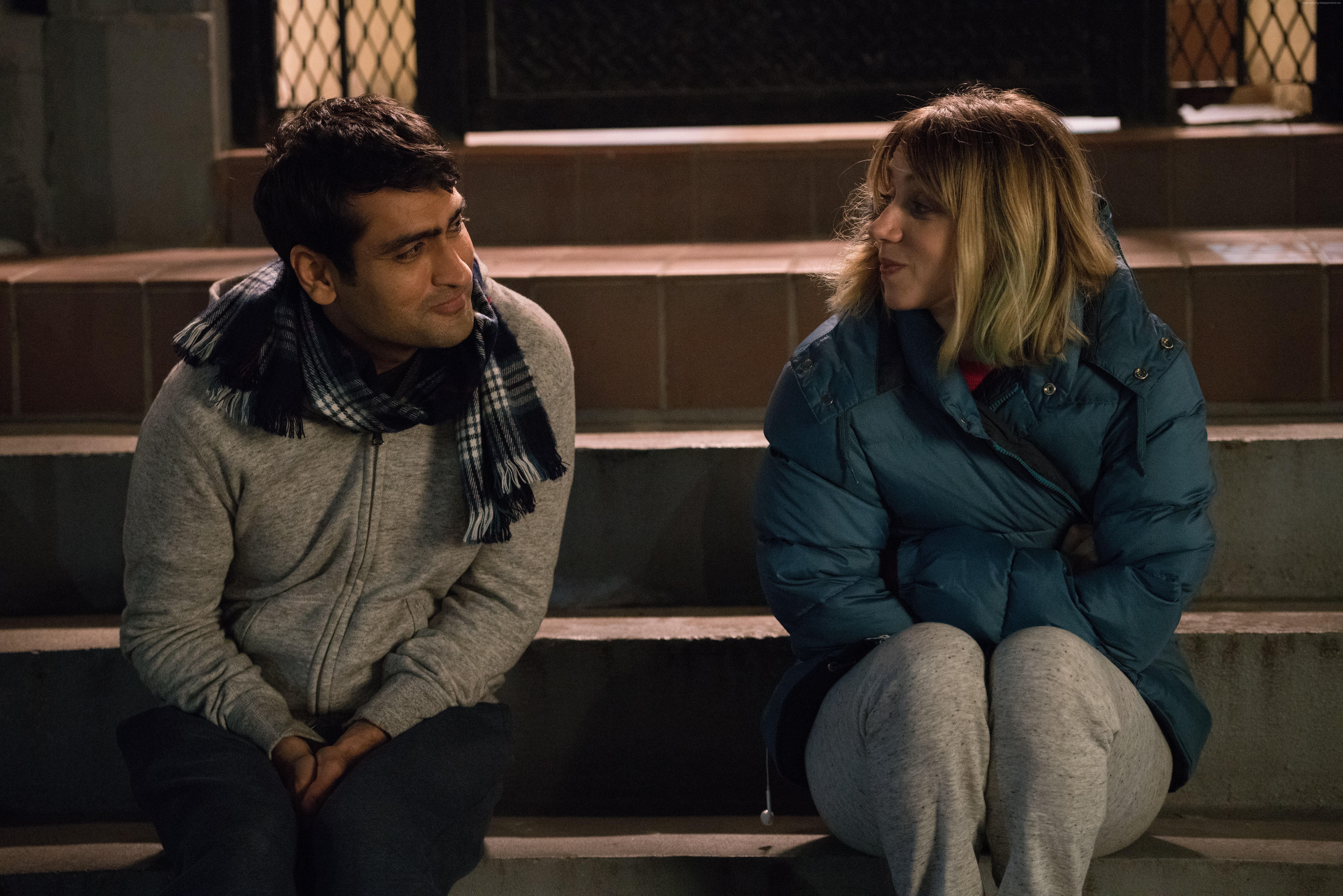 Kumail Nanjiani and Zoe Kazan in The Big Sick HD Wallpaper