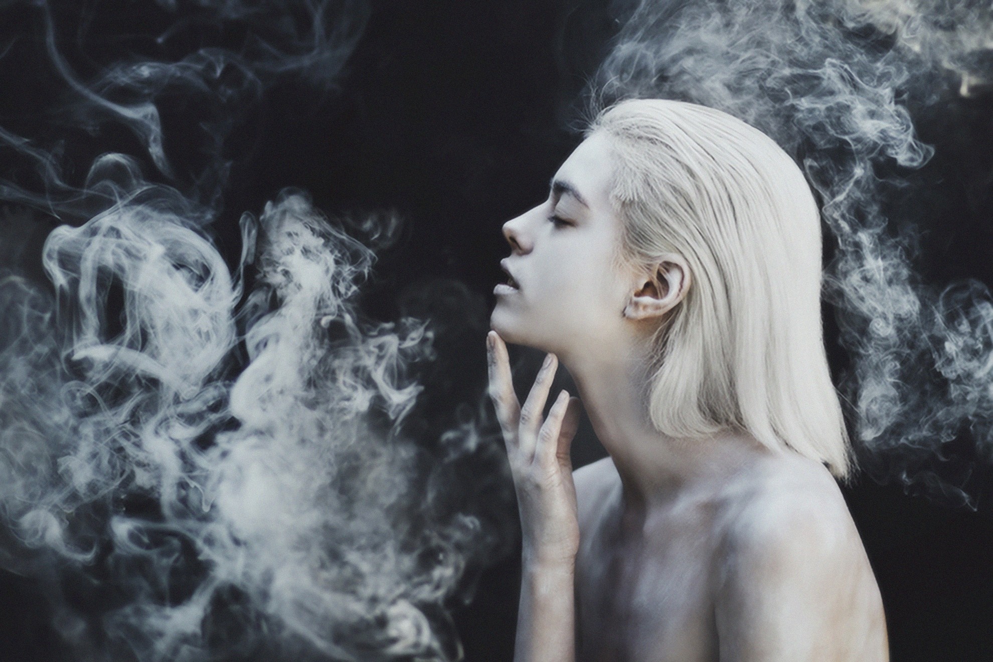 Woman with white hair surrounded by smoke HD Wallpaper
