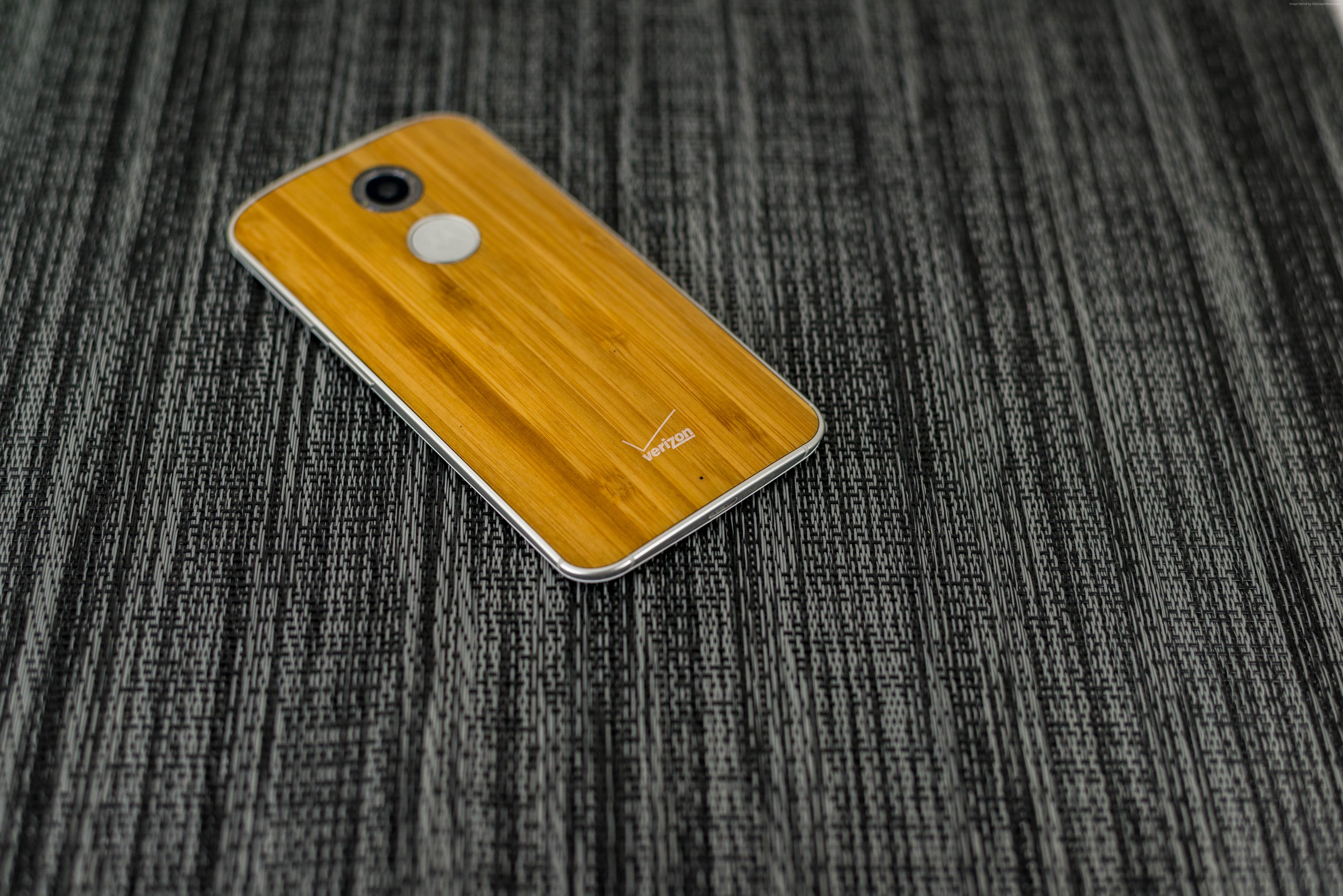 Motorola MOTO X 2nd Gen with Verizon logo HD Wallpaper