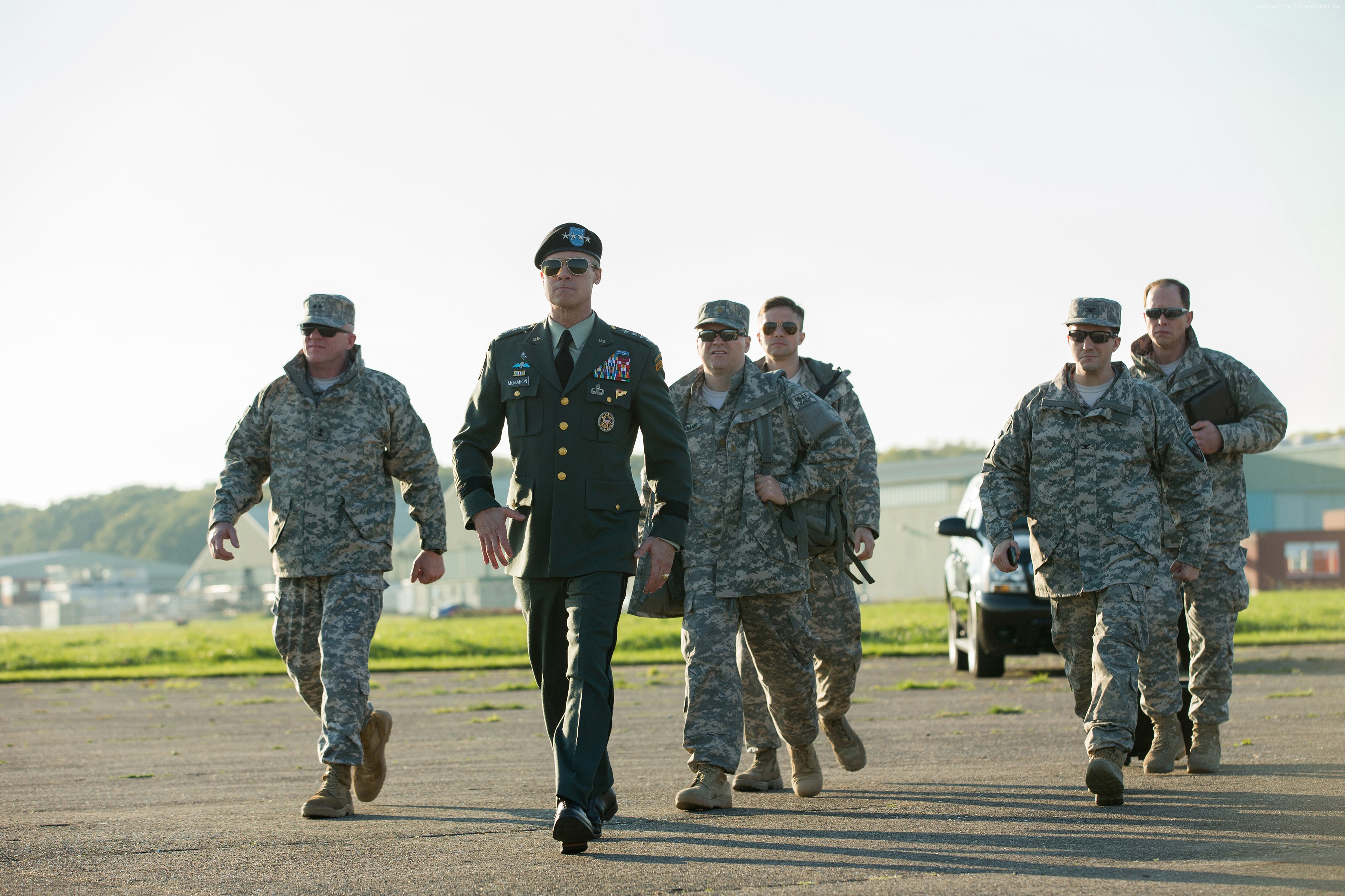 Brad Pitt as General Glen McMahon in War Machine HD Wallpaper