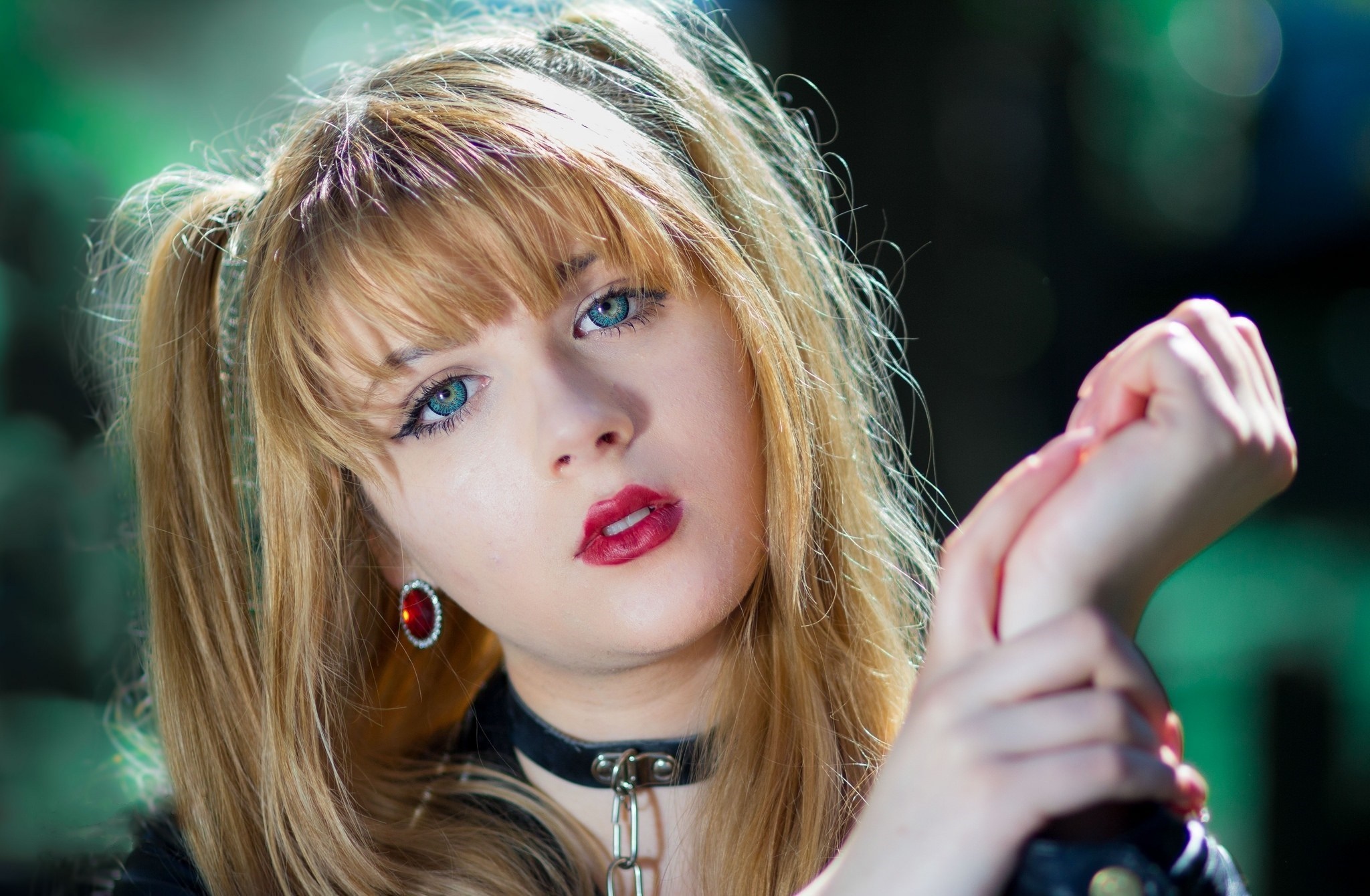 Woman with blonde pigtails and blue eyes wearing a choker HD Wallpaper