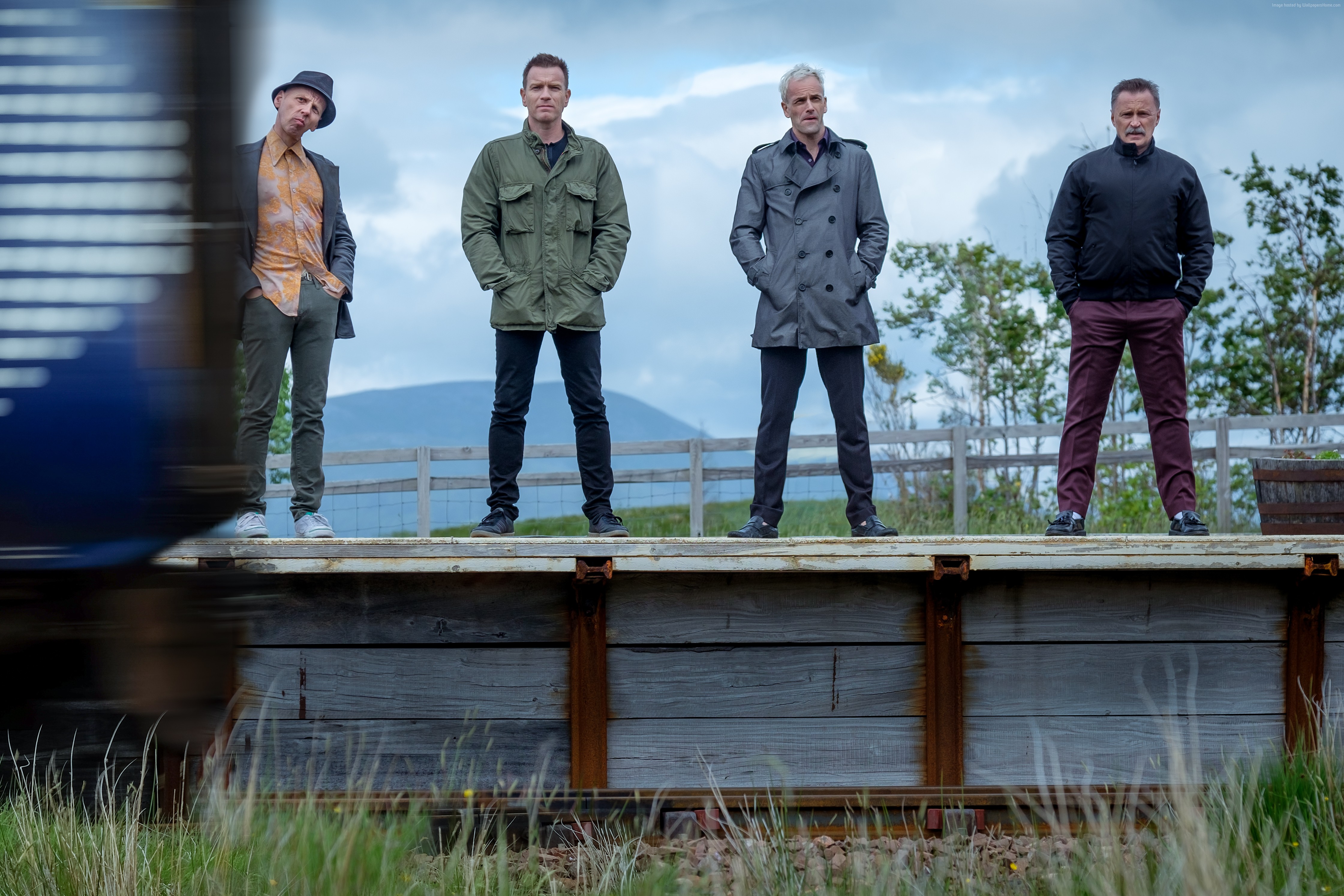 Four men from T2 Trainspotting on a platform HD Wallpaper