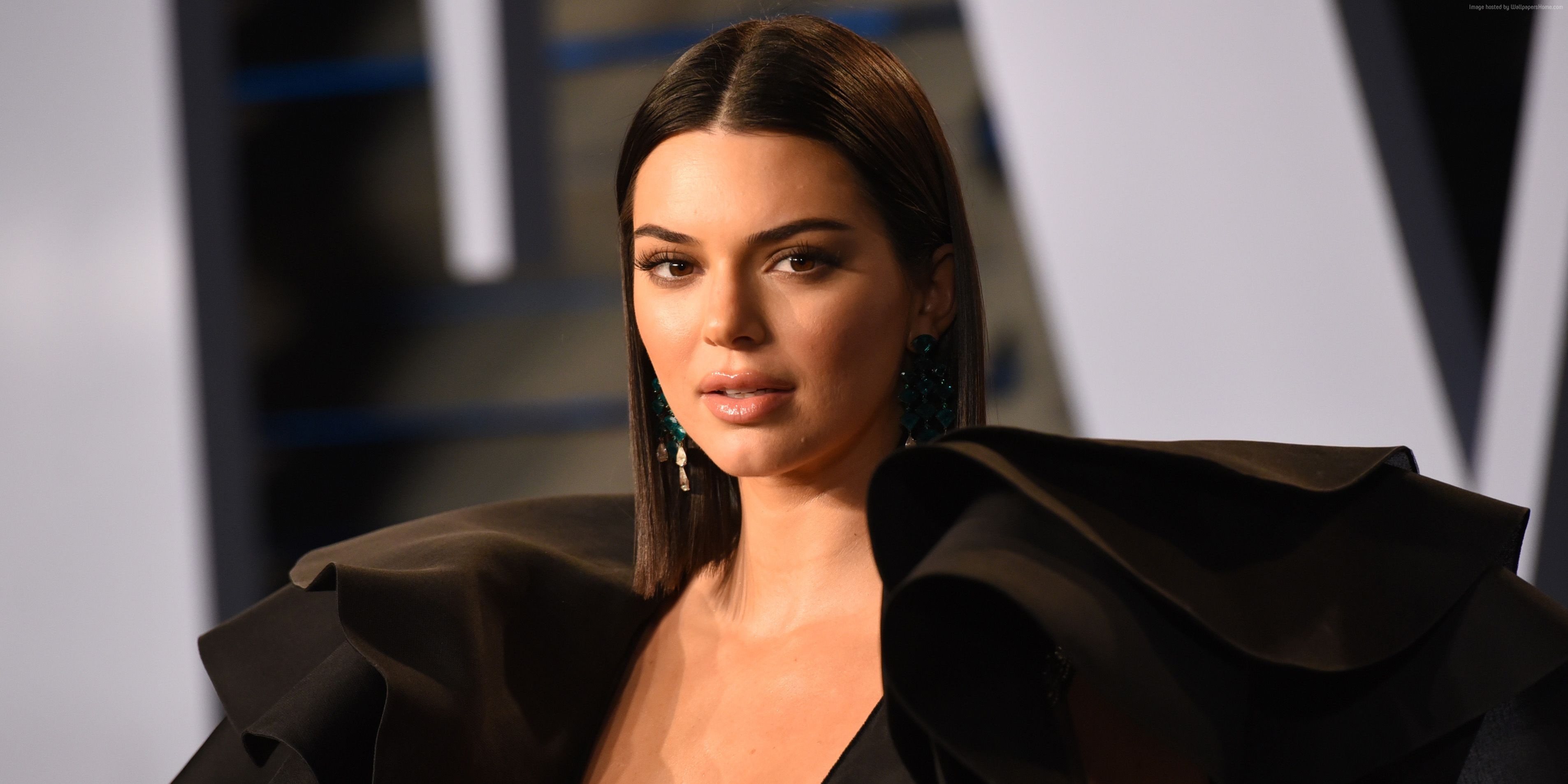 Kendall Jenner at Vanity Fair Oscar Party HD Wallpaper