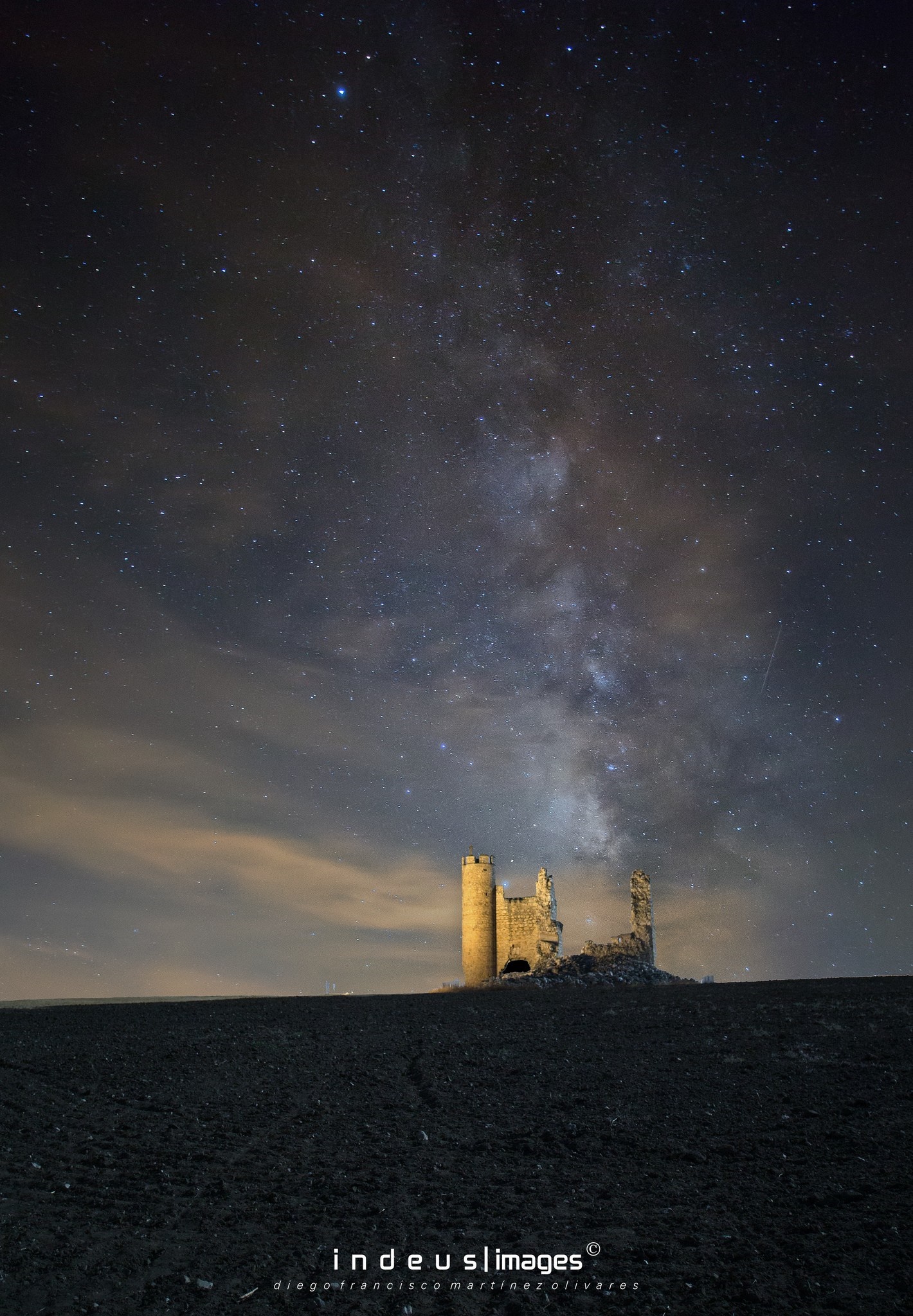 Ruined castle under the Milky Way galaxy HD Wallpaper