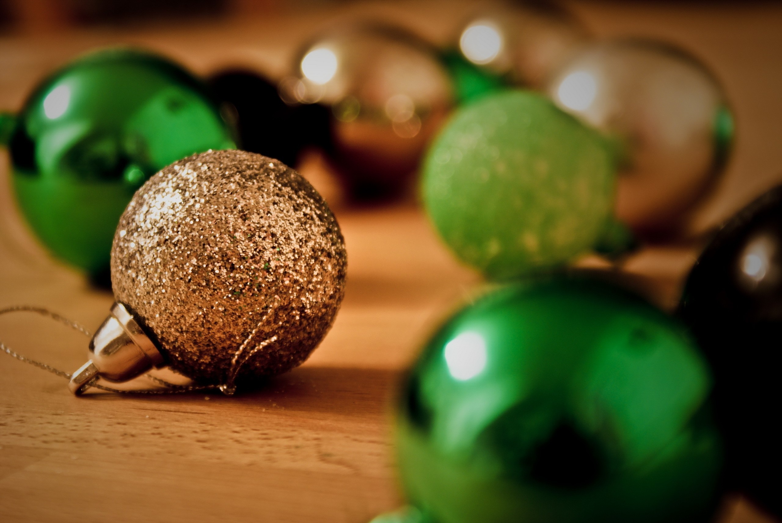Close-Up of Sparkling Christmas Ornaments HD Wallpaper