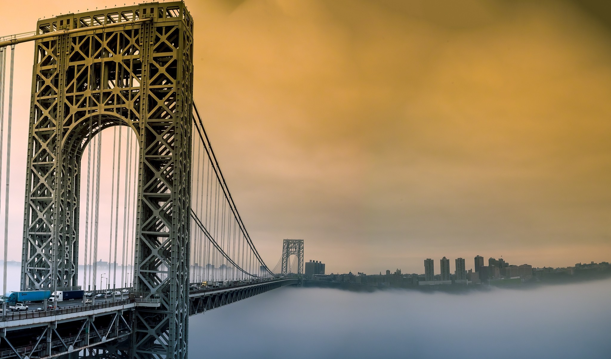 George Washington Bridge shrouded in mist HD Wallpaper