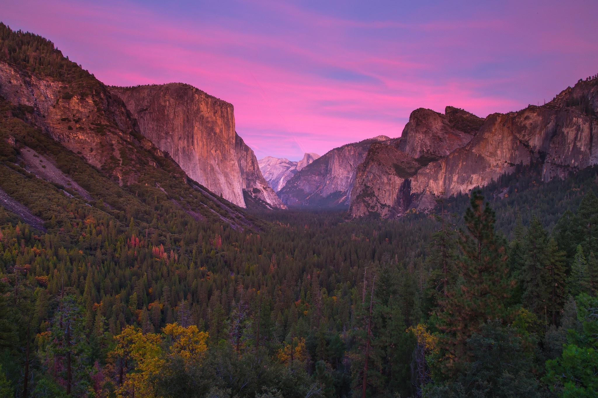 Yosemite National Park Valley at Sunset HD Wallpaper