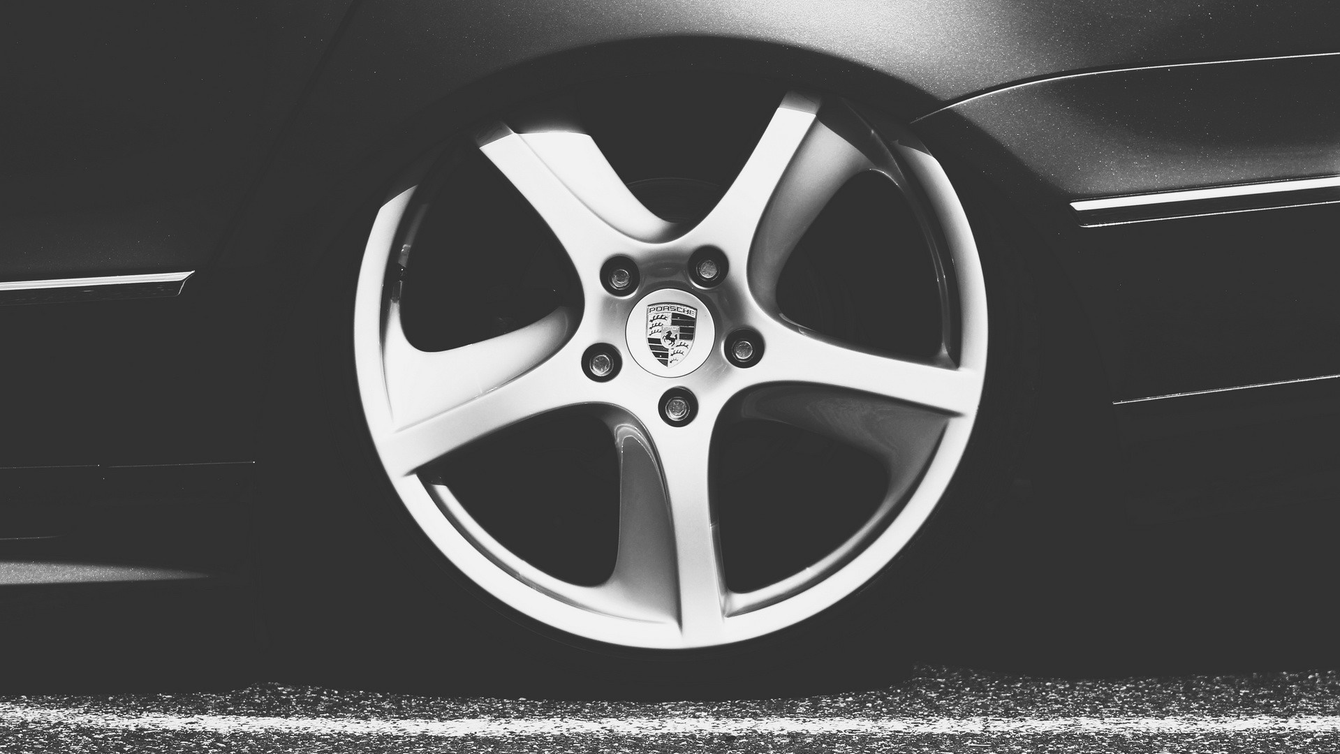 Porsche alloy wheel with logo HD Wallpaper