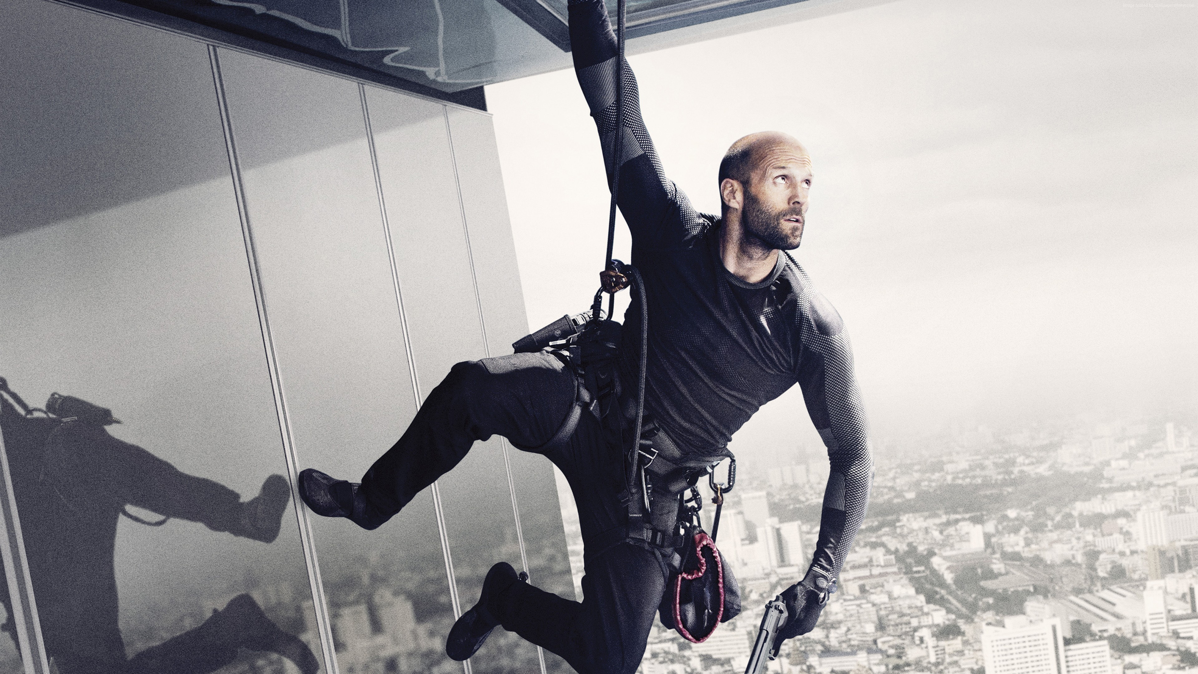 Jason Statham in Mechanic: Resurrection HD Wallpaper