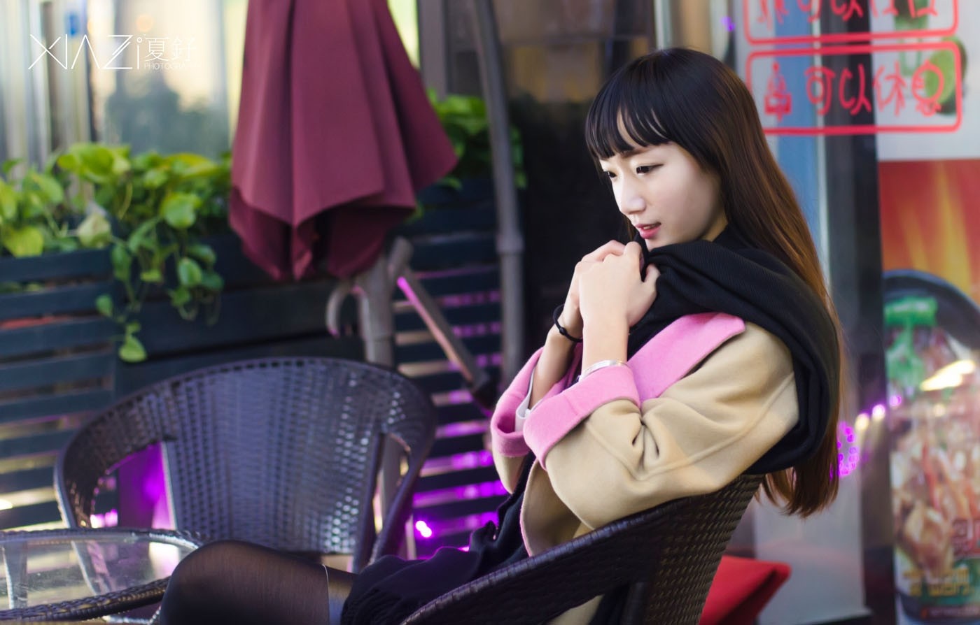 Asian woman wearing a scarf and coat outdoors HD Wallpaper