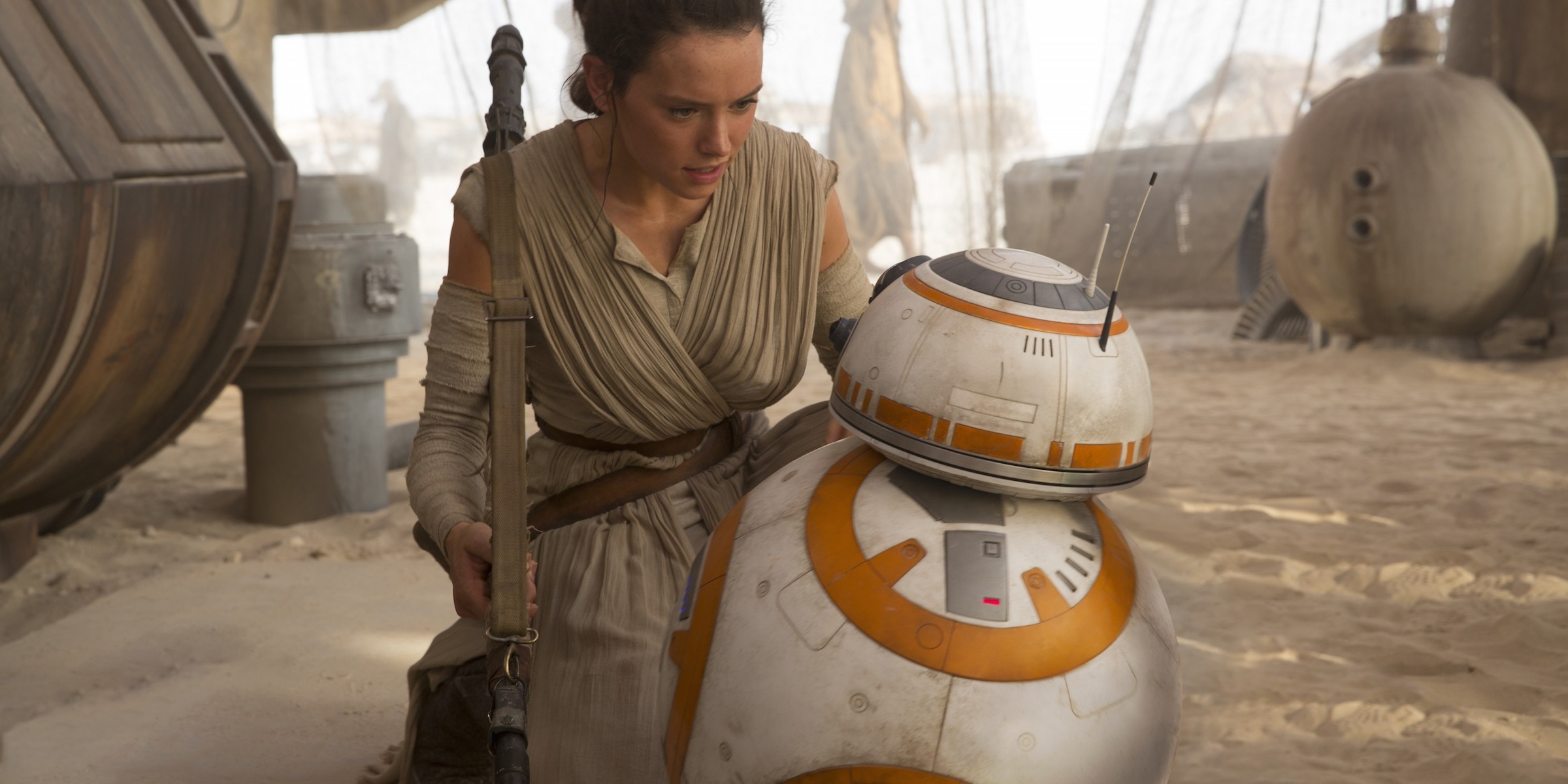 Rey and BB-8 on Jakku from Star Wars HD Wallpaper