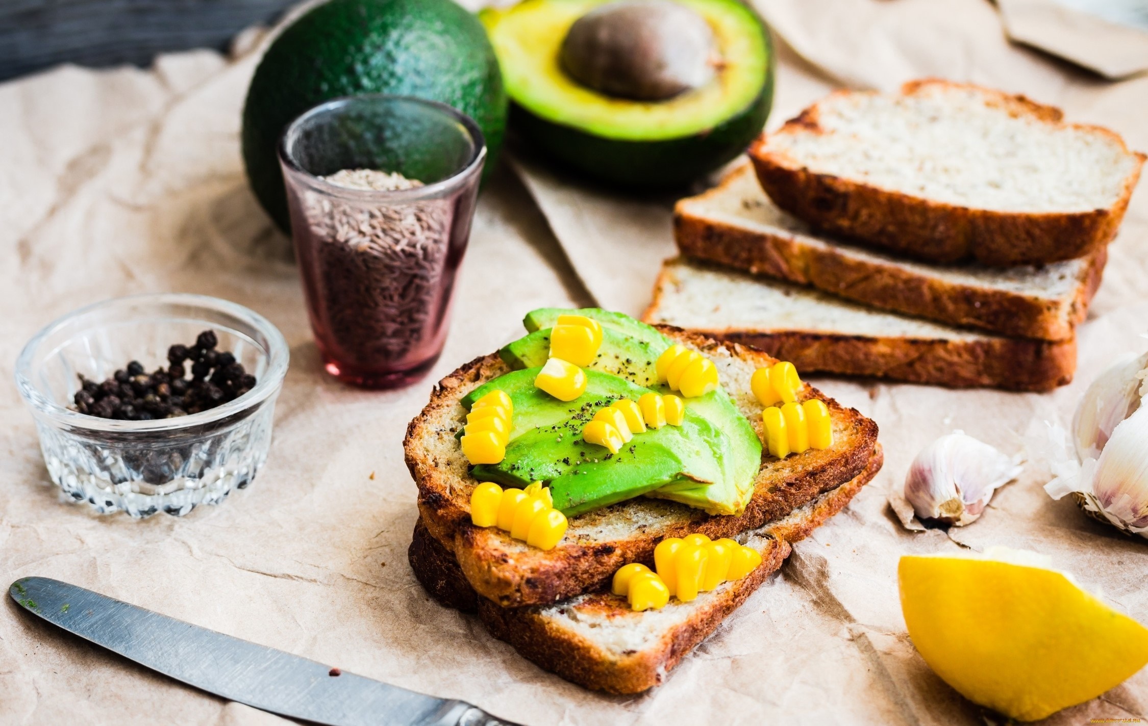 Avocado toast with corn and spices HD Wallpaper