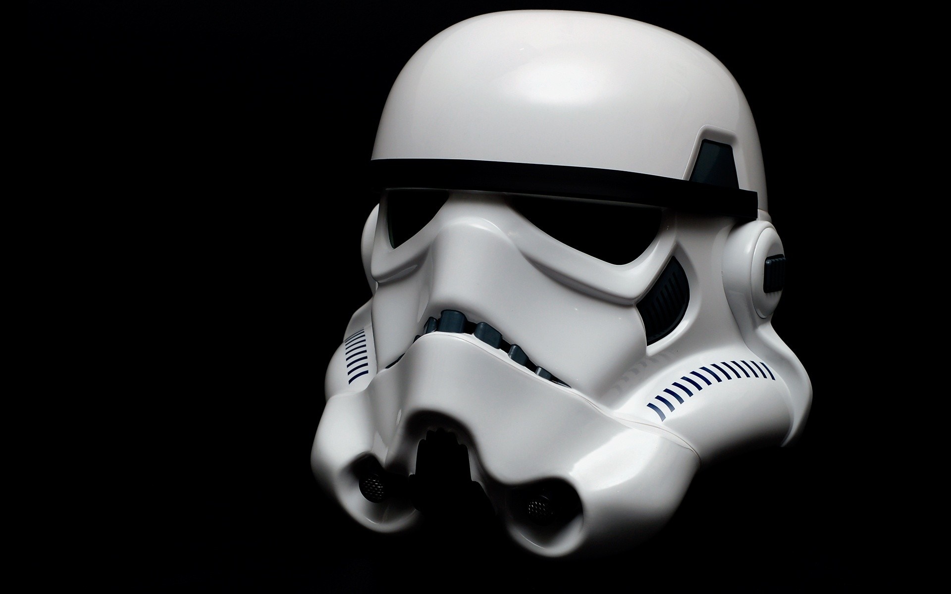 Stormtrooper helmet from Star Wars HD Wallpaper