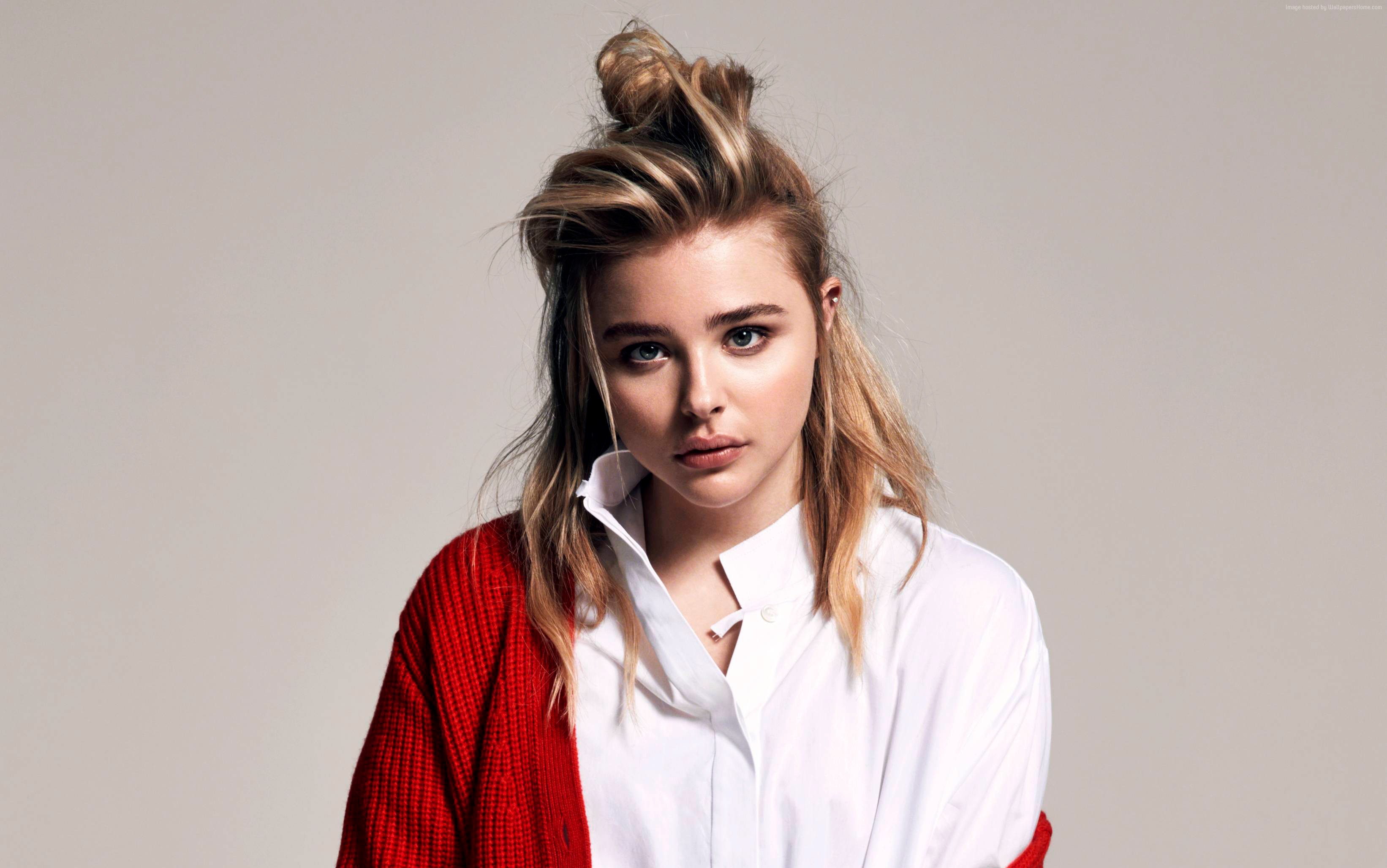 Chloe Moretz HD Wallpaper