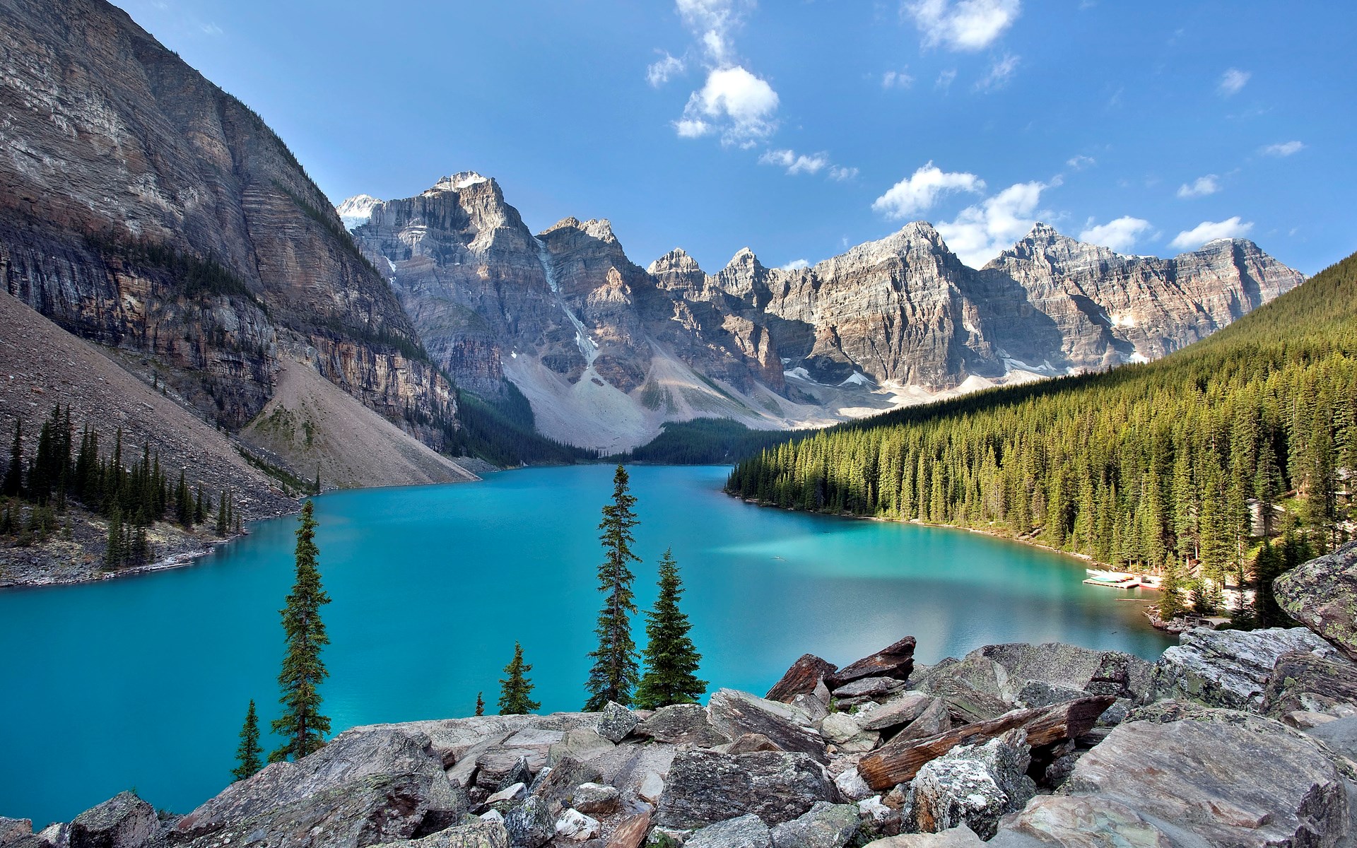 Moraine Lake and Valley of the Ten Peaks, Banff National Park HD Wallpaper