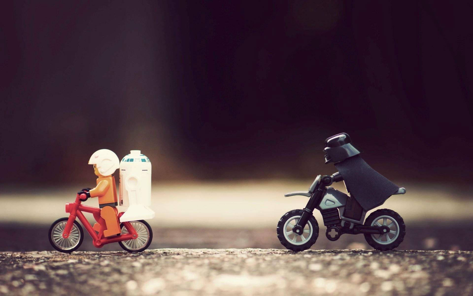 LEGO R2-D2 and Darth Vader on vehicles HD Wallpaper
