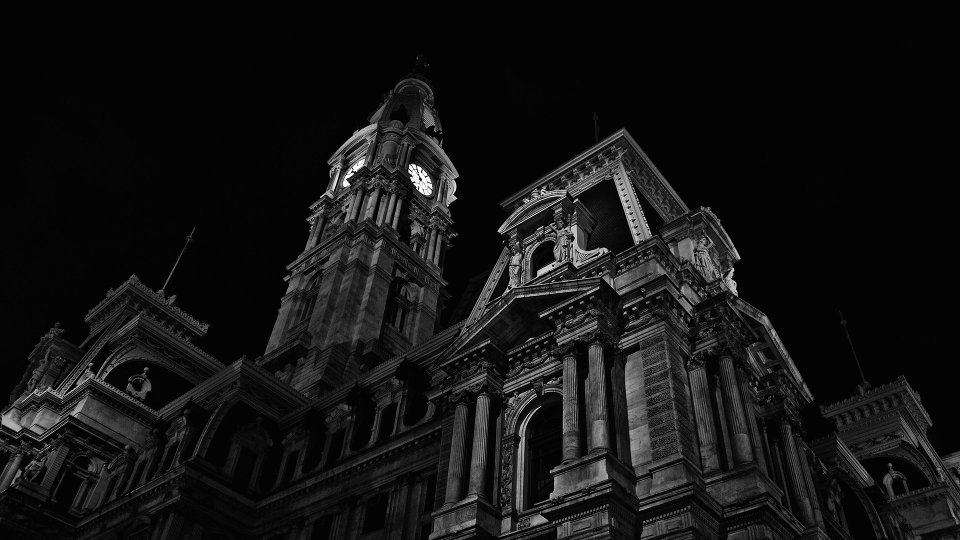 Philadelphia City Hall clock tower at night HD Wallpaper