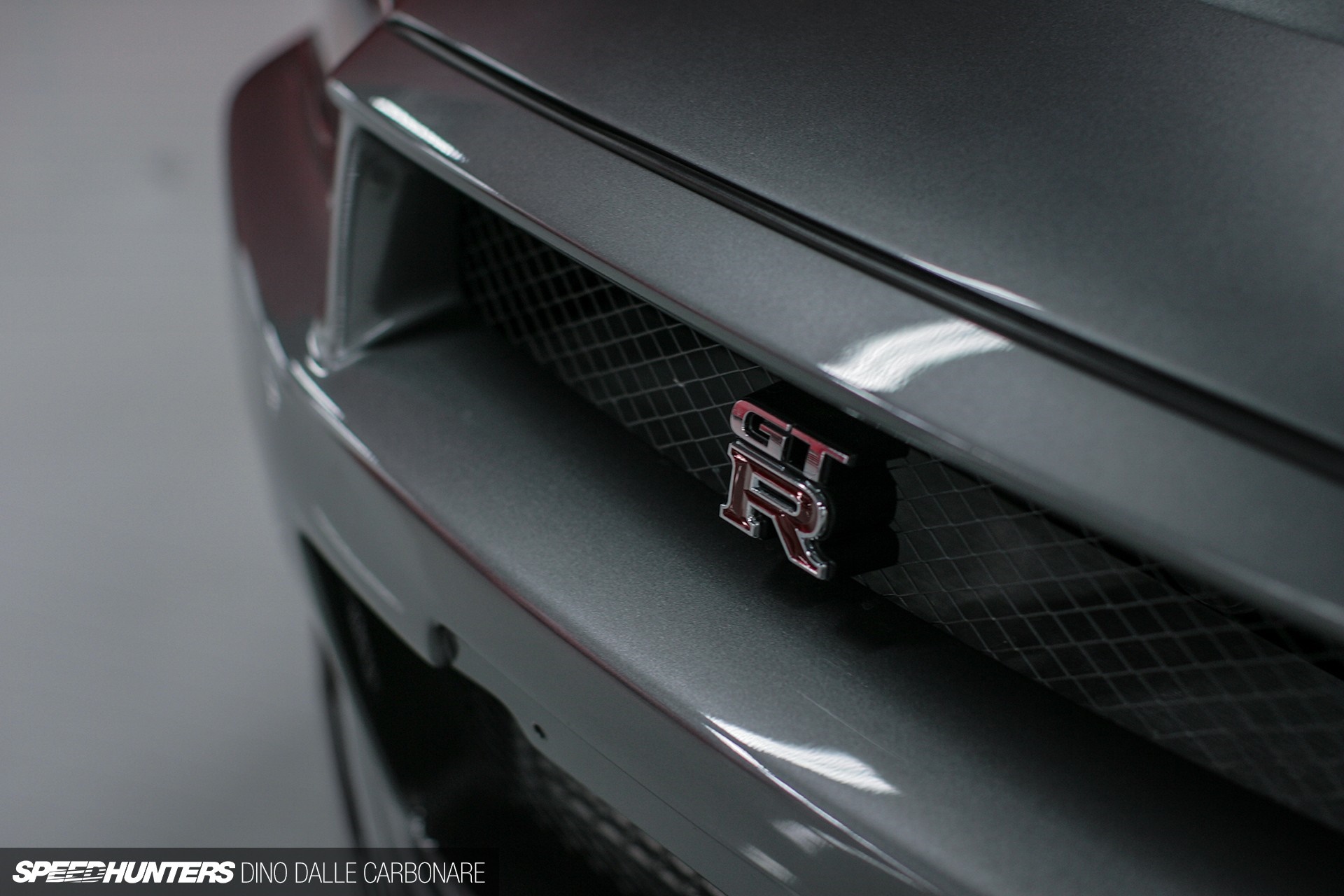 Nissan Skyline GT-R R34 Front Grille Detail HD Wallpaper